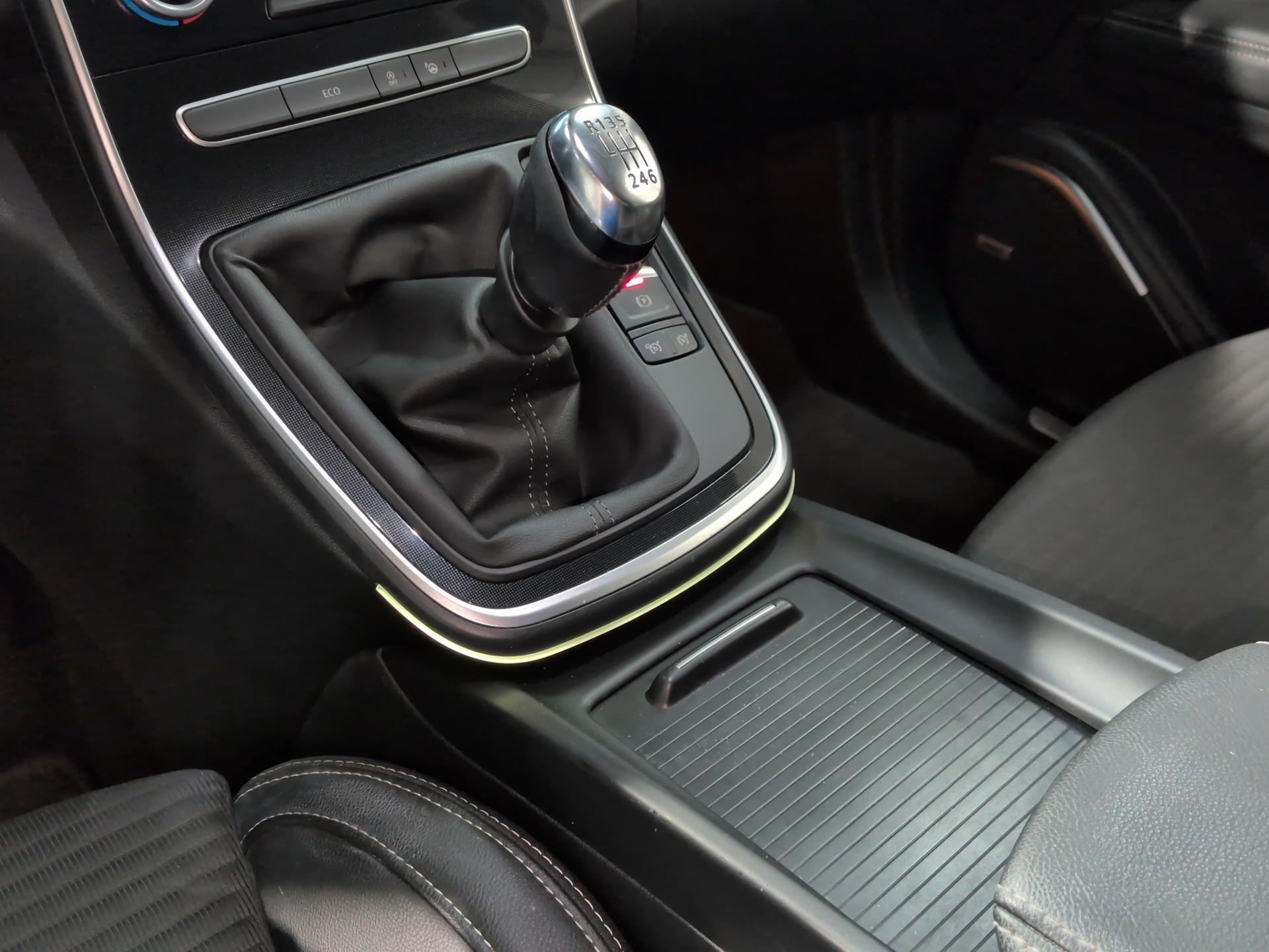 RENAULT Scénic 1.6 dCi Bose-image-11
