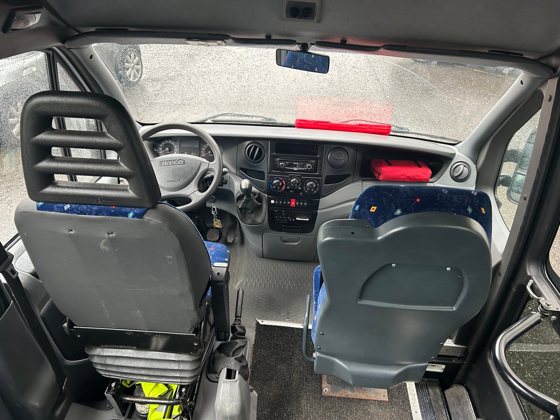 IVECO 35 S 12 V GKBA41A2B1-image-8