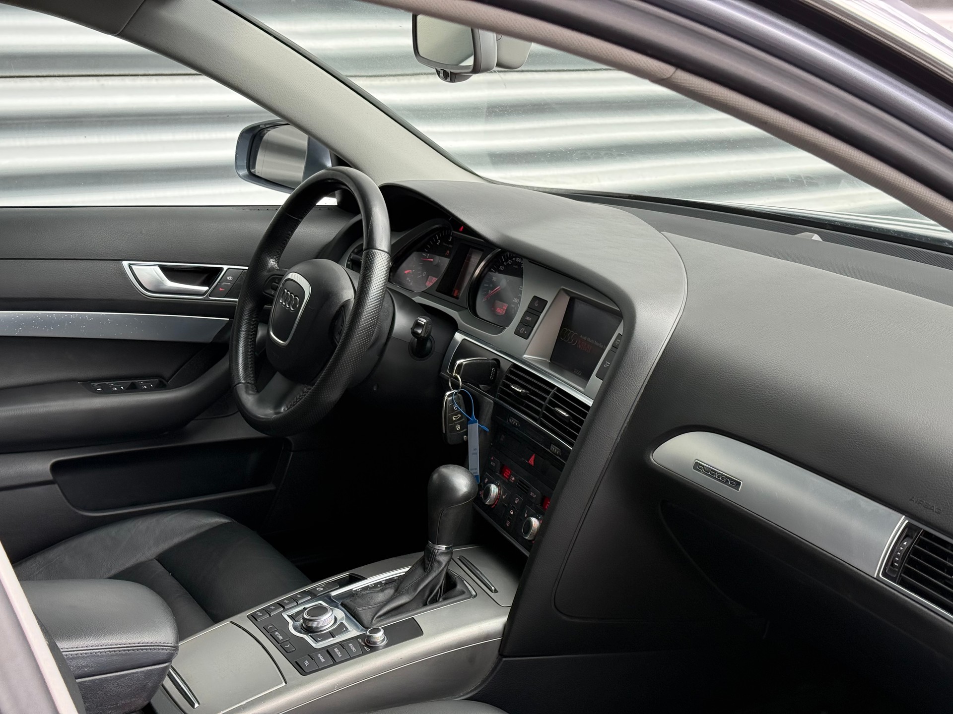 AUDI A6 Avant 3.0 V6 TDI Quattro Tiptronic-image-6