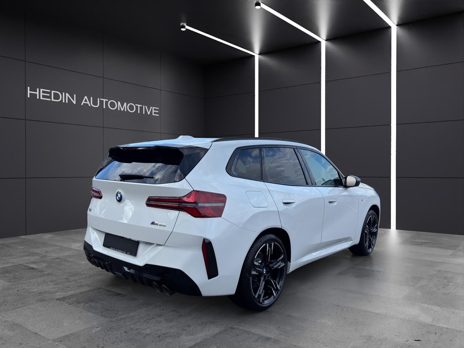 BMW X3 M50i-image-19