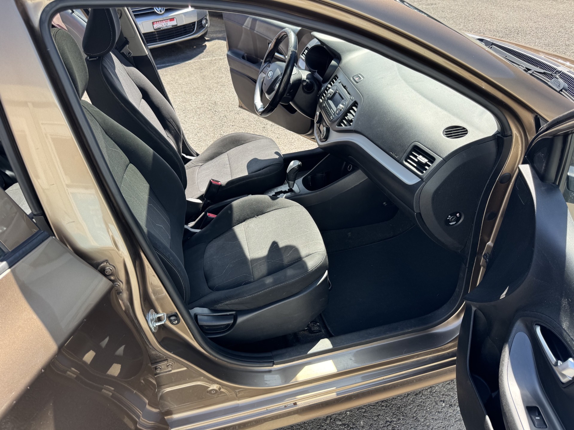 KIA Picanto 1,2 Automatique-image-12