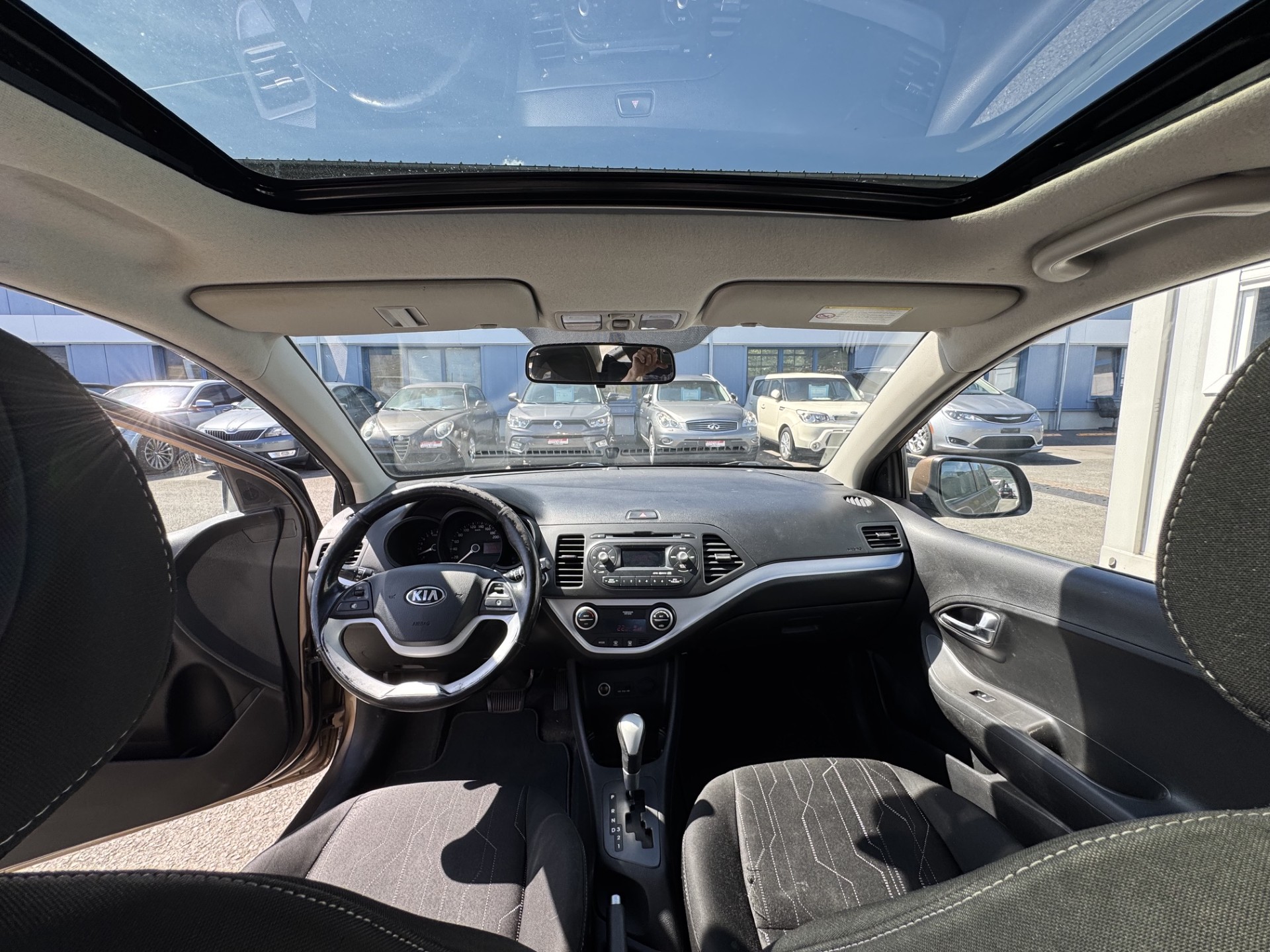 KIA Picanto 1,2 Automatique-image-10