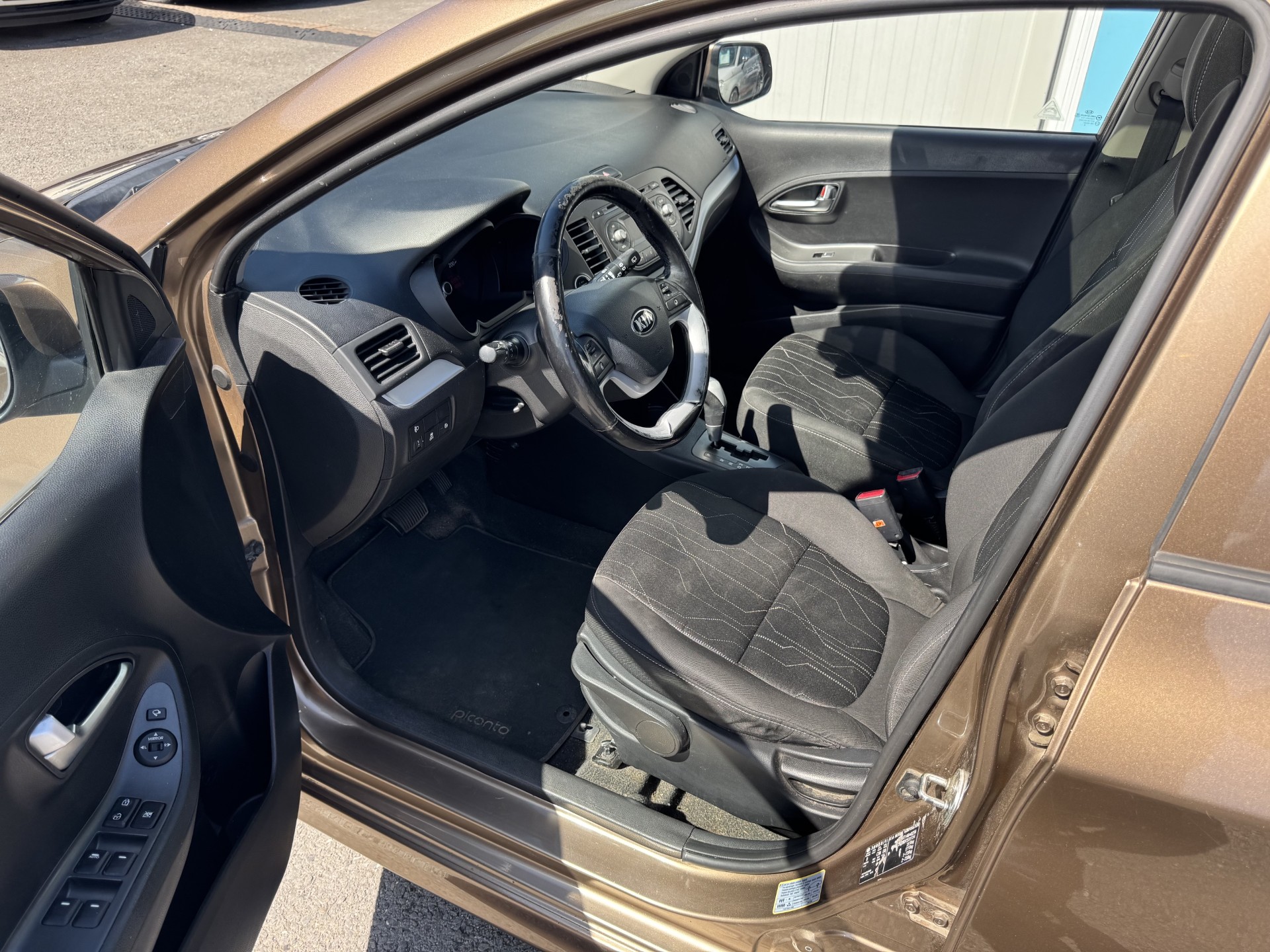 KIA Picanto 1,2 Automatique-image-7