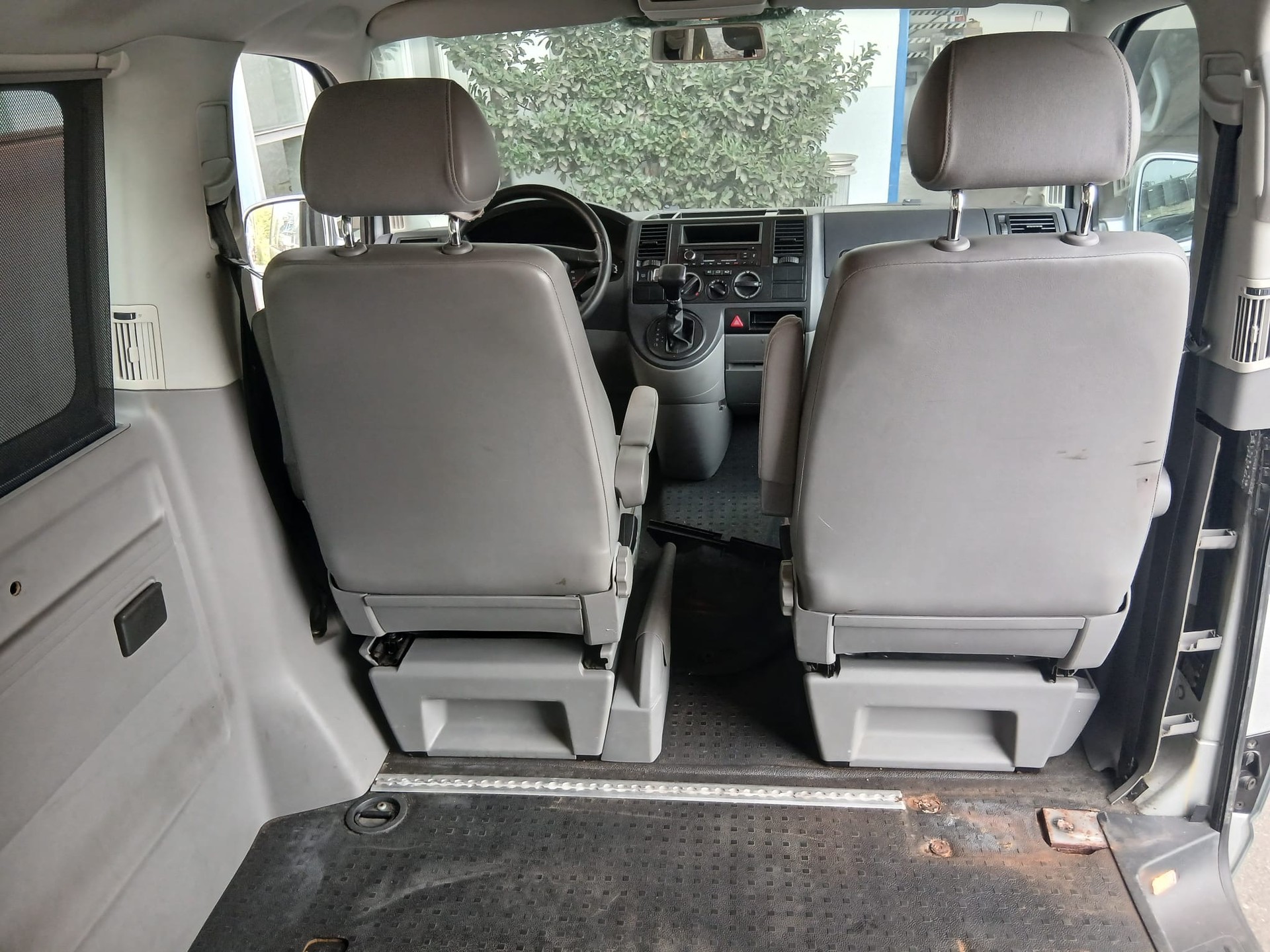 VW T5 2.5TDI-image-10