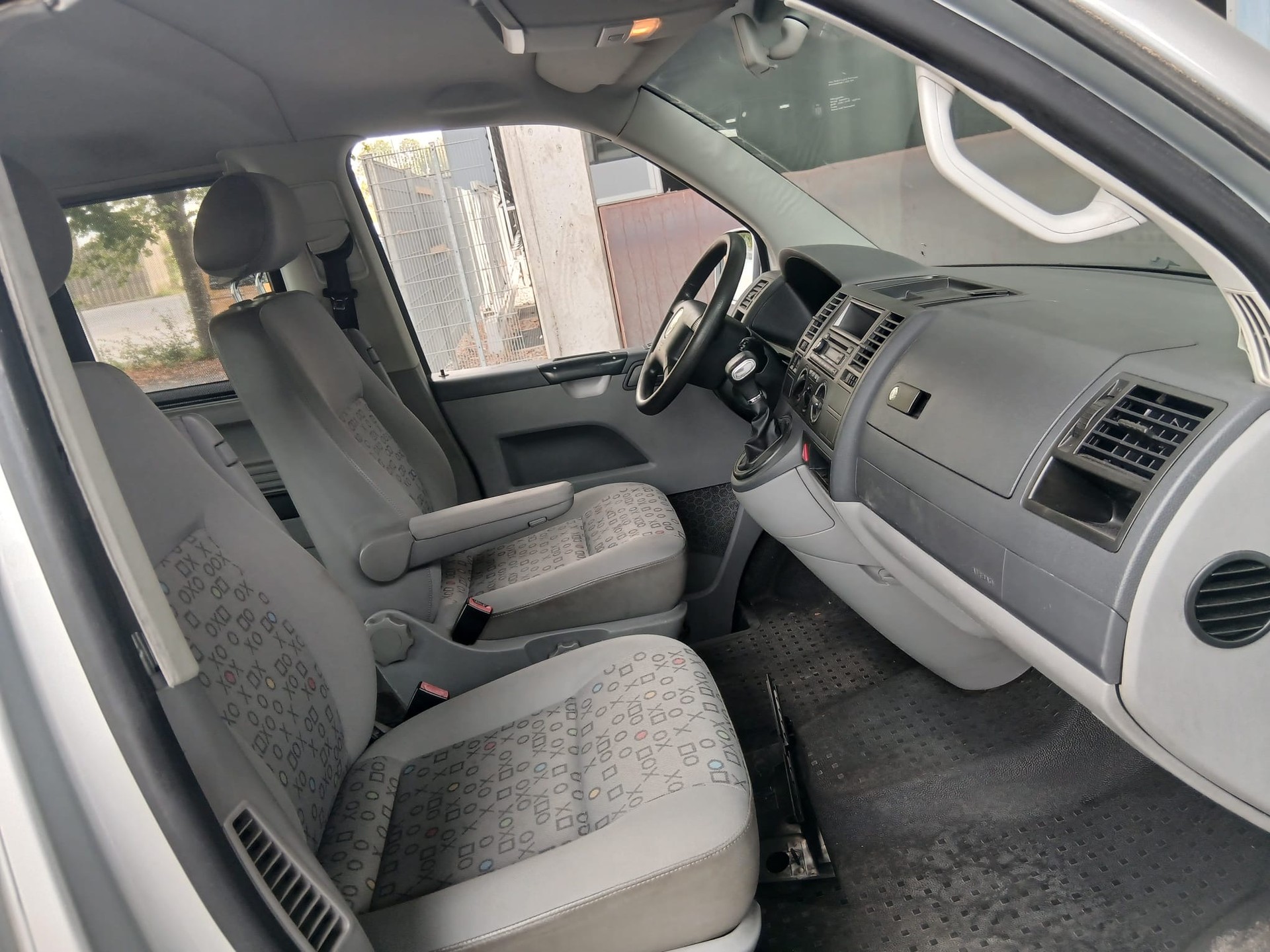 VW T5 2.5TDI-image-6