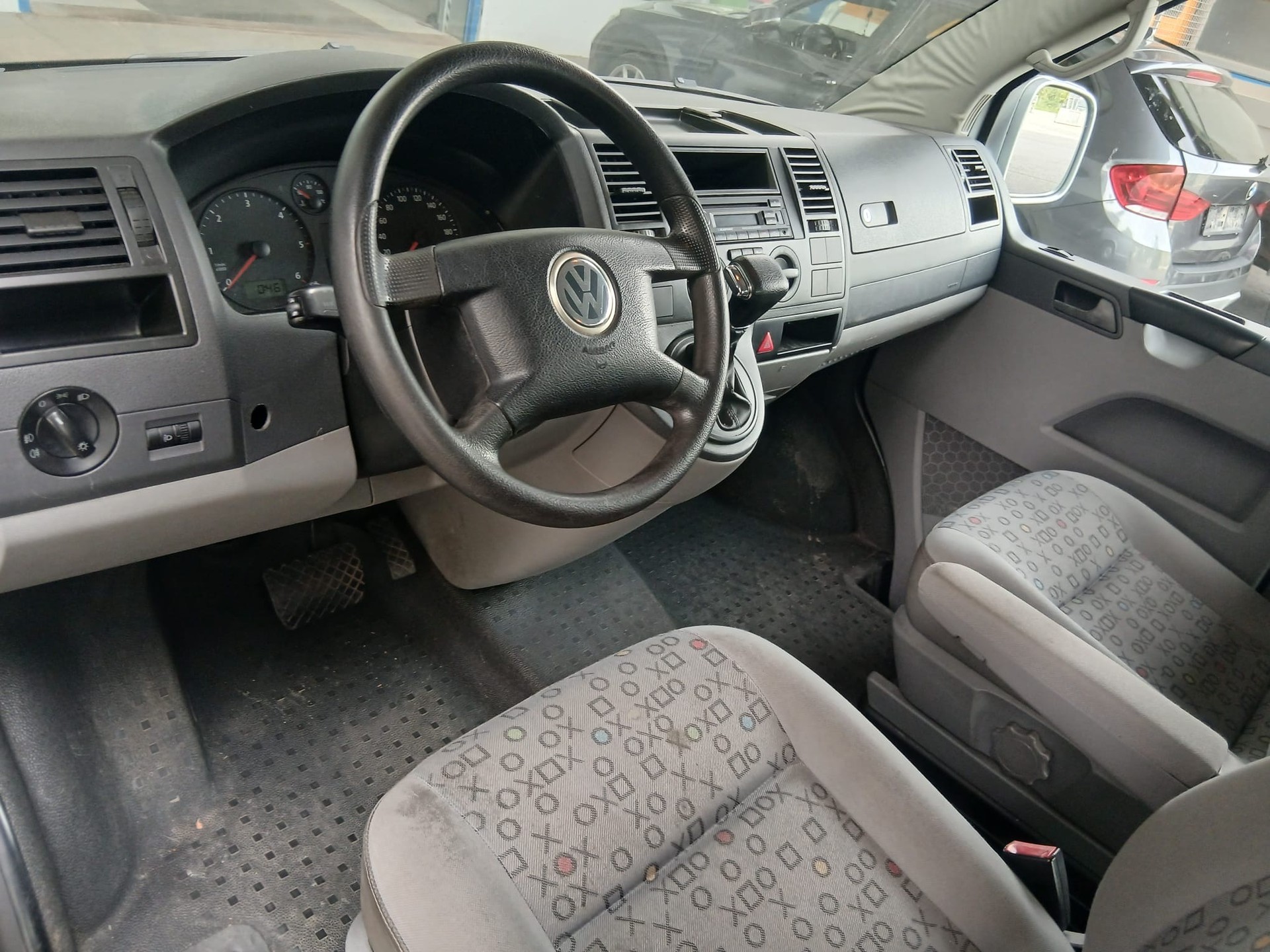 VW T5 2.5TDI-image-4