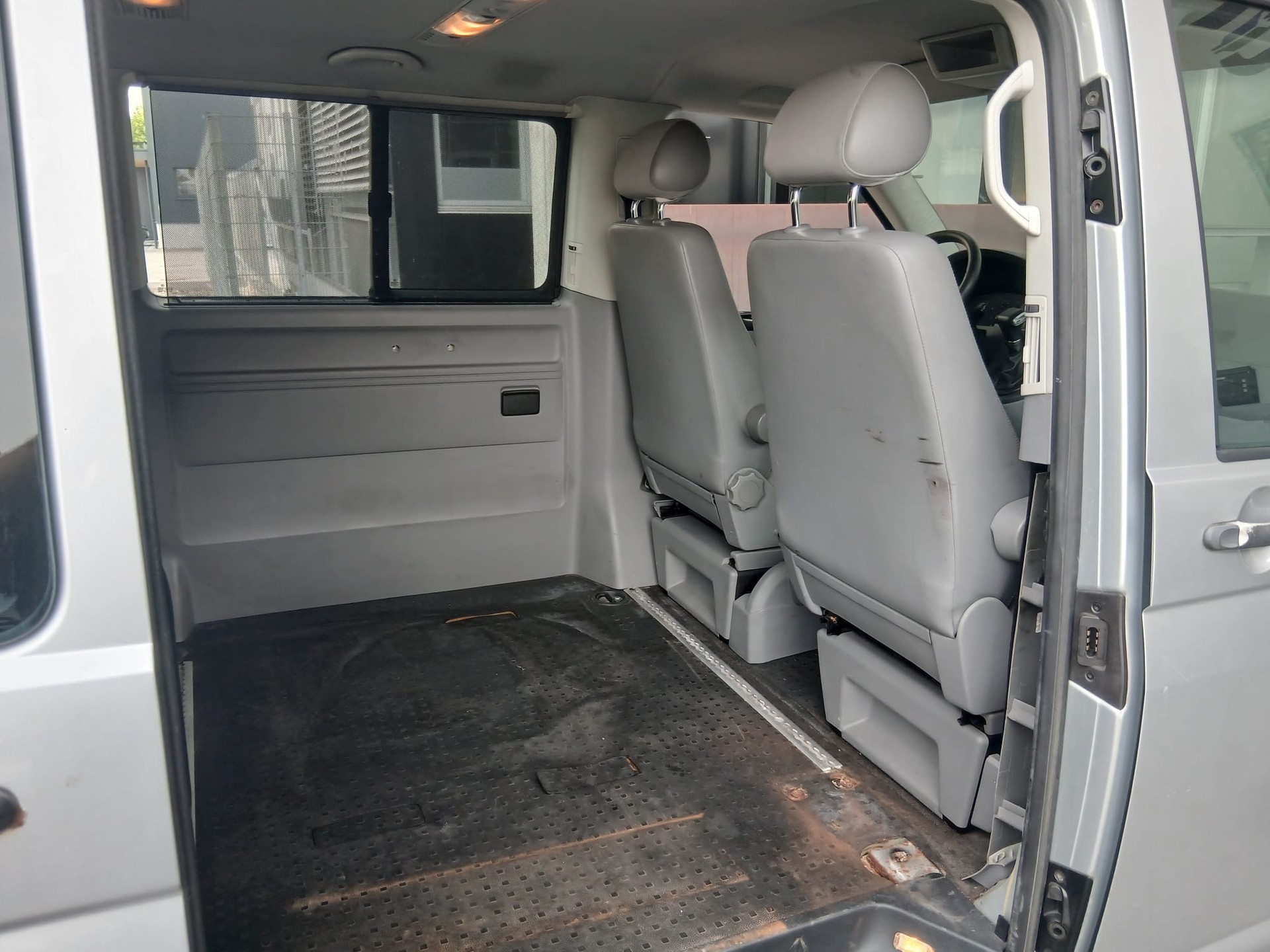 VW T5 2.5TDI-image-7