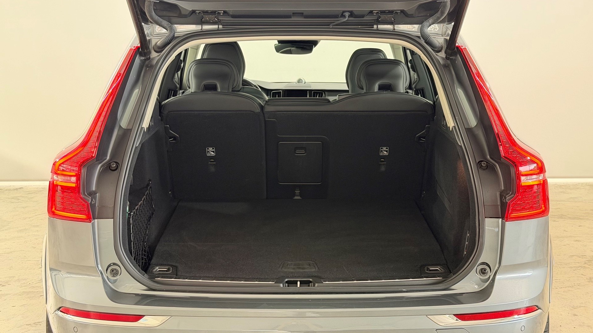 VOLVO XC60 2.0 T8 TE Inscription eAW-image-12