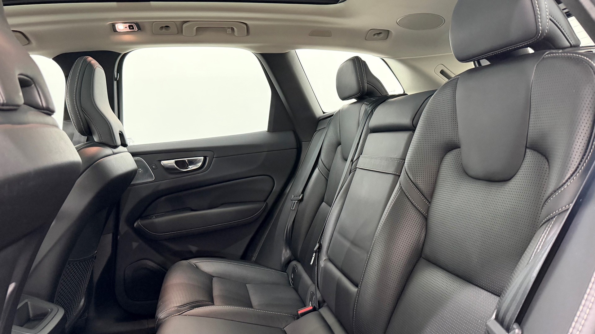 VOLVO XC60 2.0 T8 TE Inscription eAW-image-5