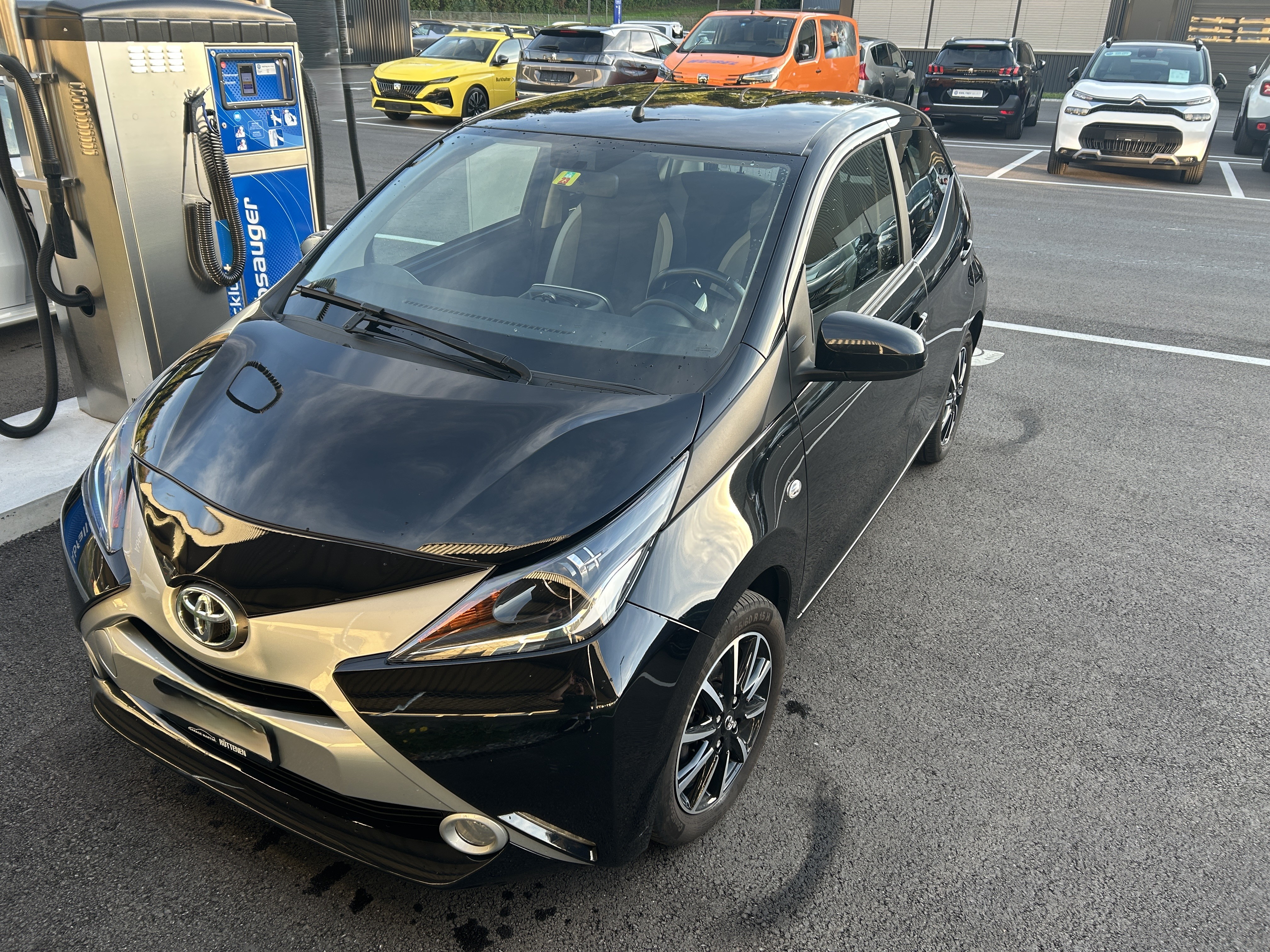 Car photo