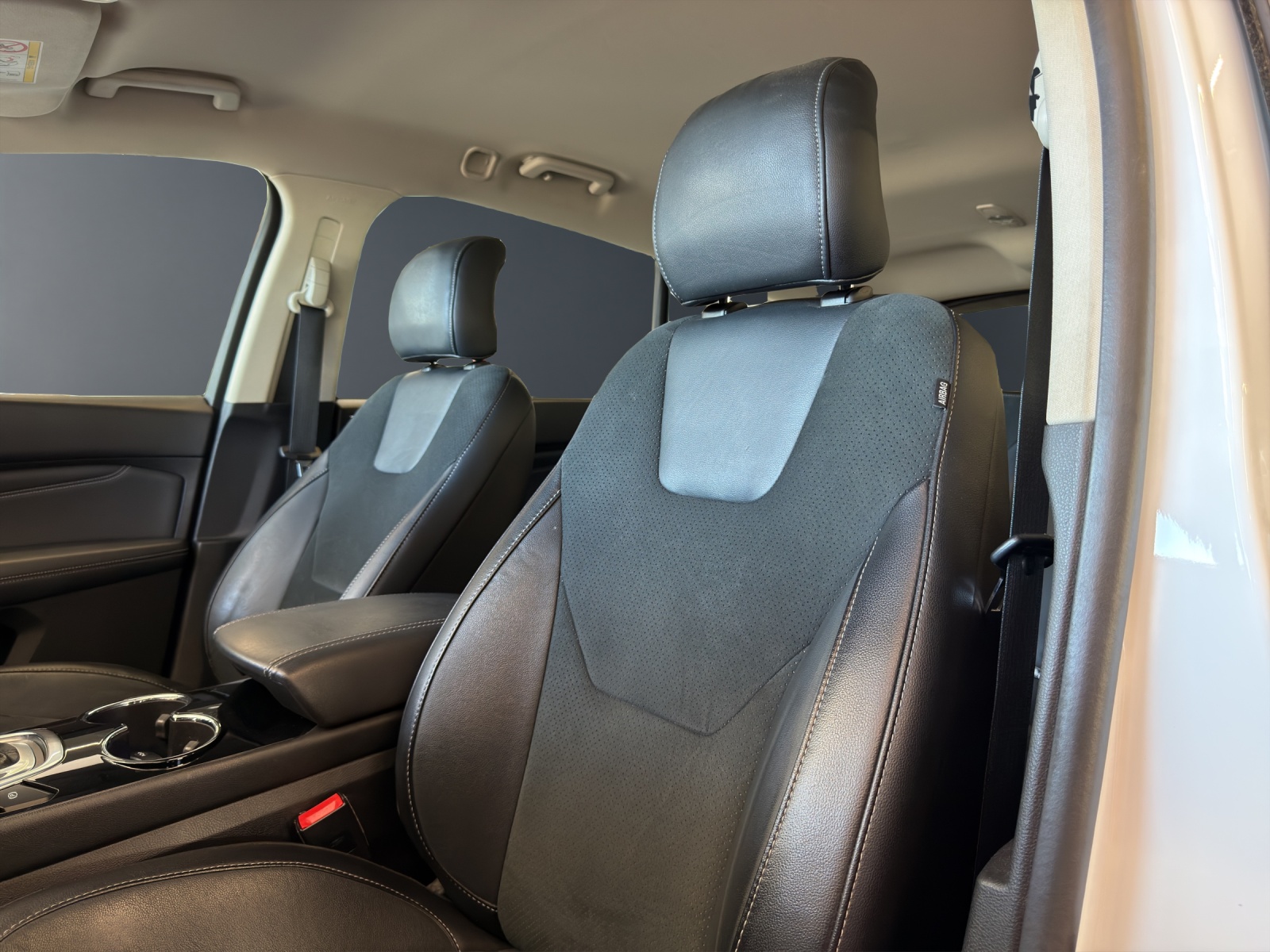 FORD S-Max 2.0 TDCi Titanium AWD PowerShift-image-14