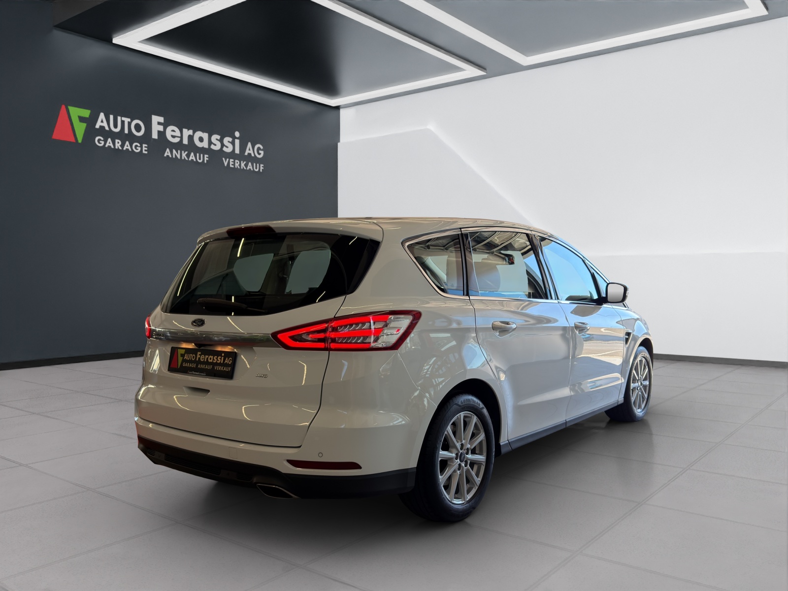 FORD S-Max 2.0 TDCi Titanium AWD PowerShift-image-5