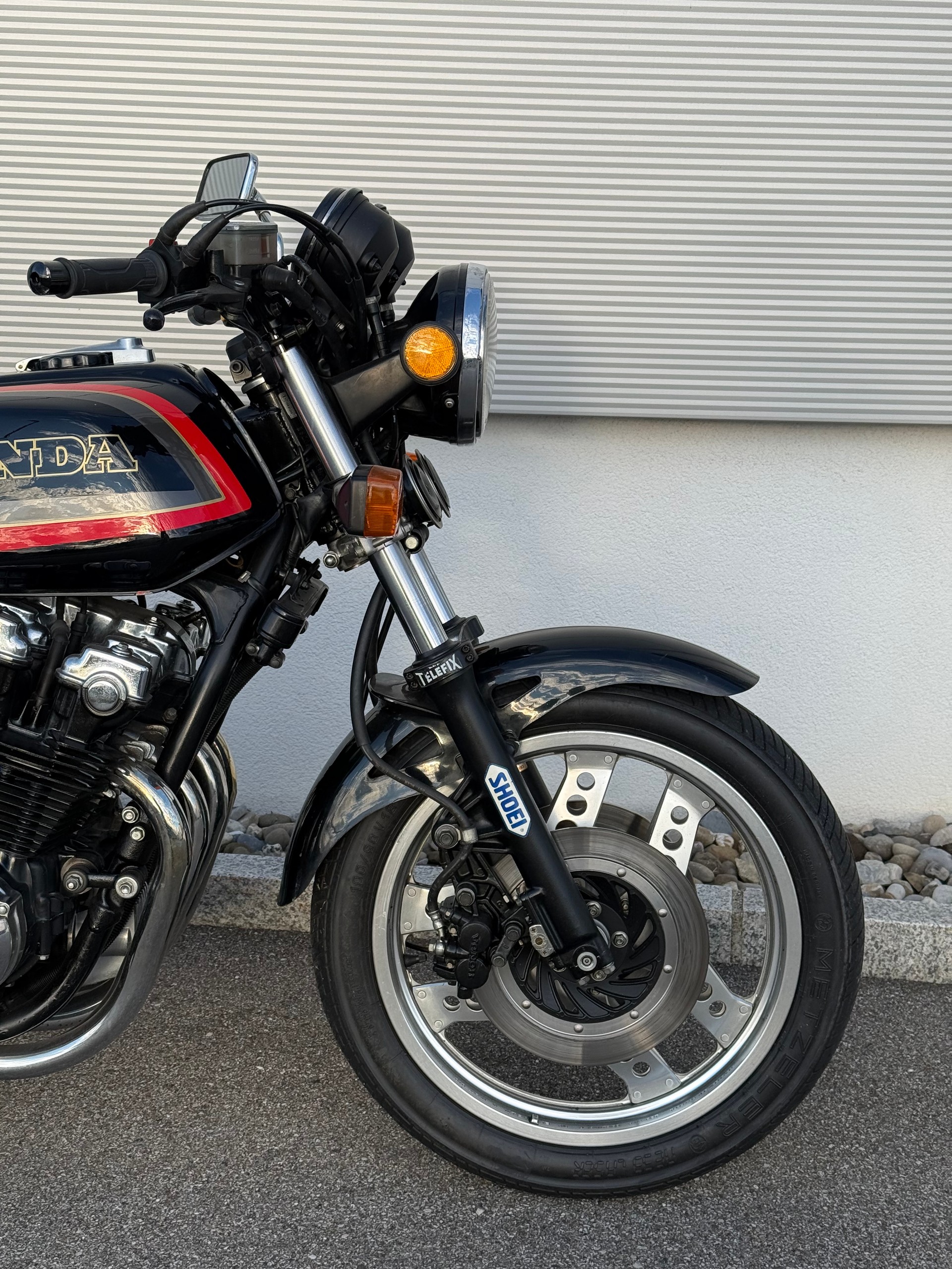 HONDA CB 900 F-showroom-element-3
