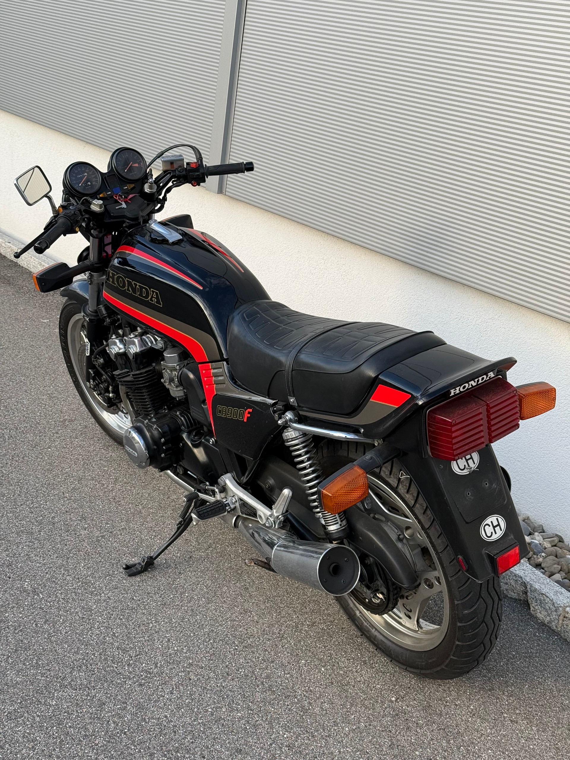 HONDA CB 900 F-image-7
