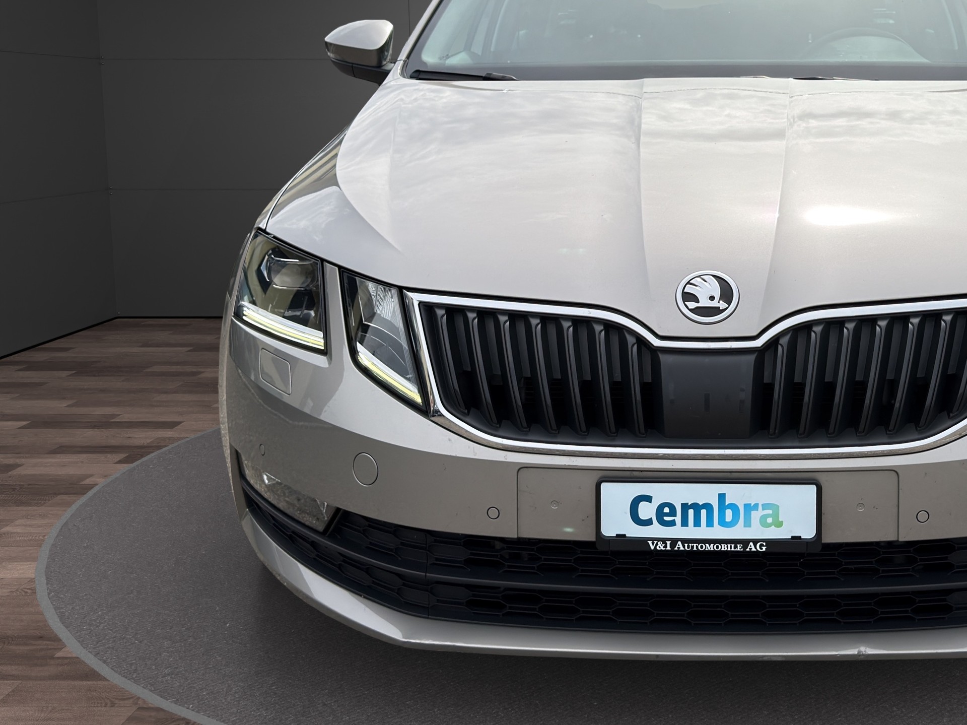 SKODA Octavia Combi 1.8 TSI Clever 4x4 DSG-image-5