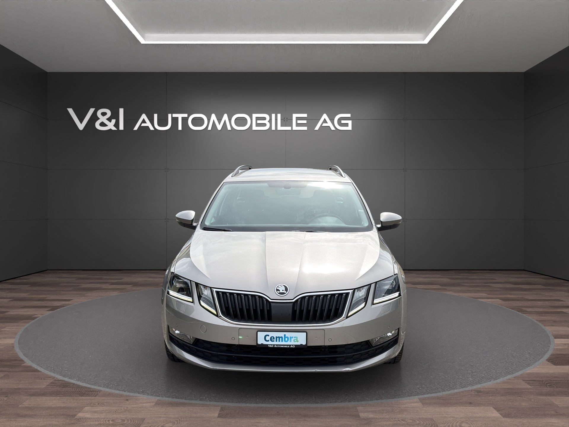 SKODA Octavia Combi 1.8 TSI Clever 4x4 DSG-image-2