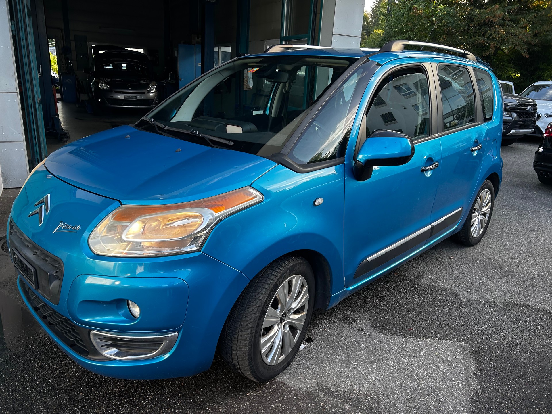 CITROEN C3 Picasso 1.6i 16V Chic (SX)-image-1