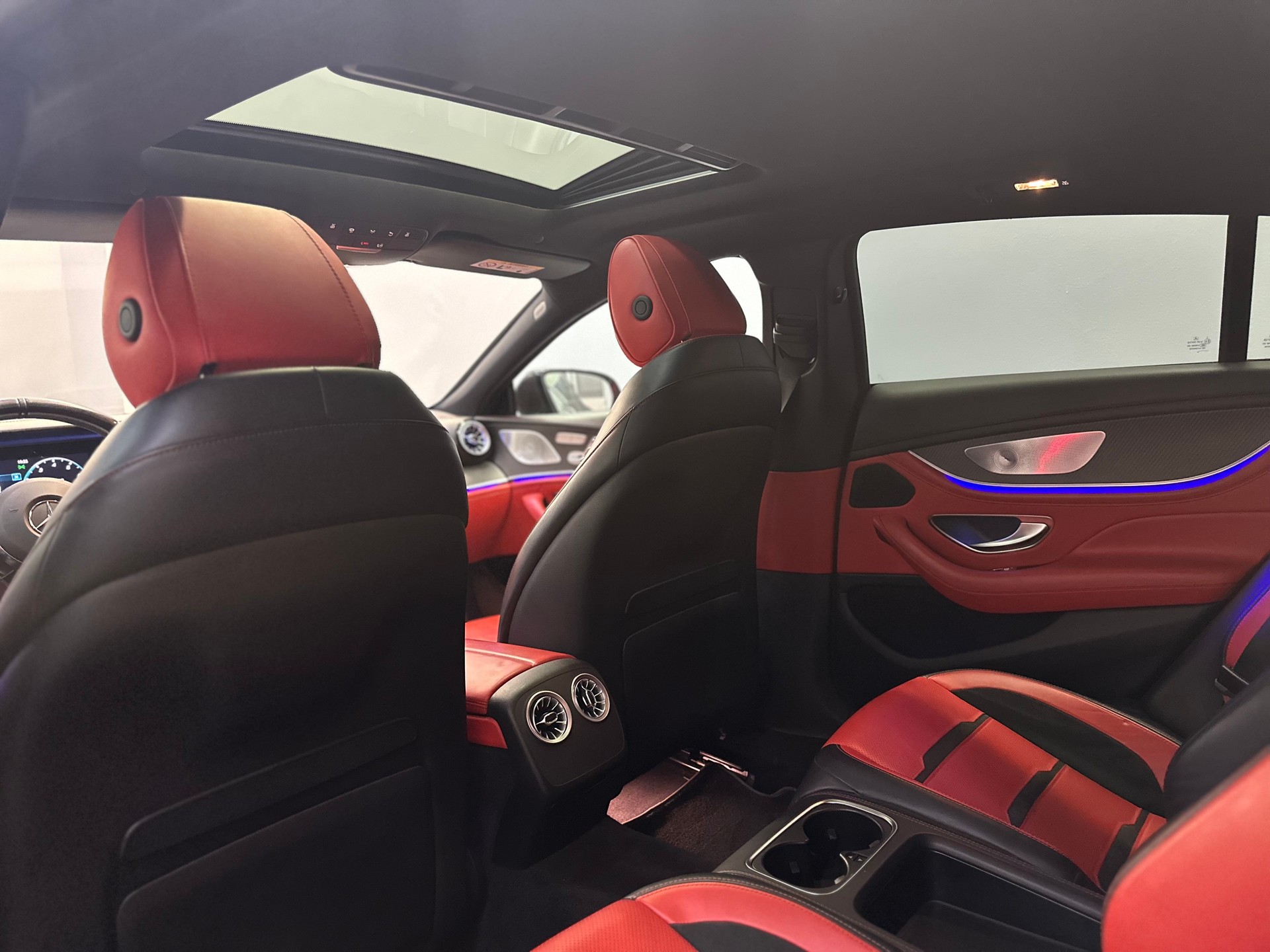 MERCEDES-BENZ AMG GT 4 63 4Matic+ Speedshift MCT-image-16