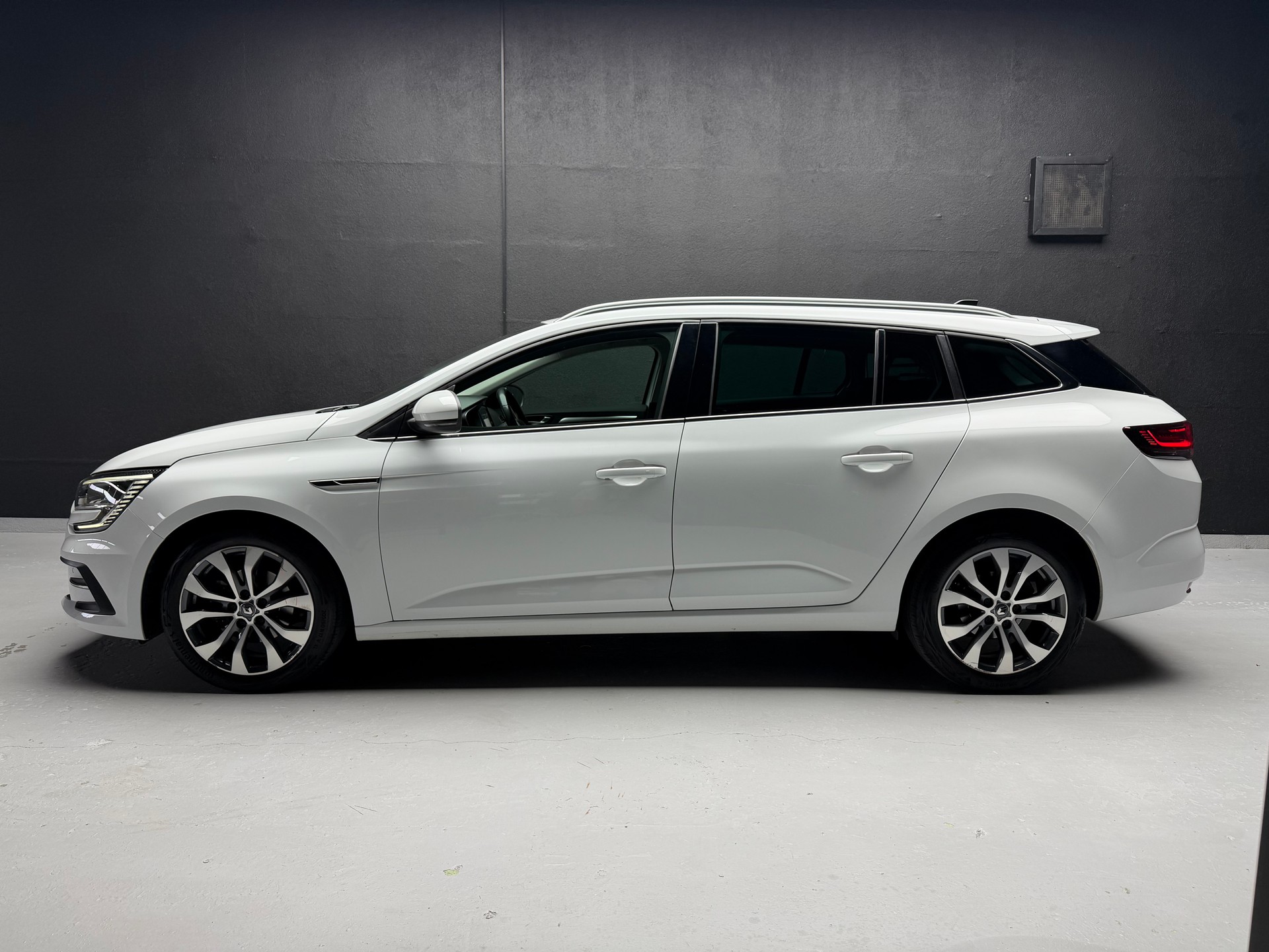 RENAULT Mégane Grandtour 1.3 16V Turbo Techno EDC-image-7