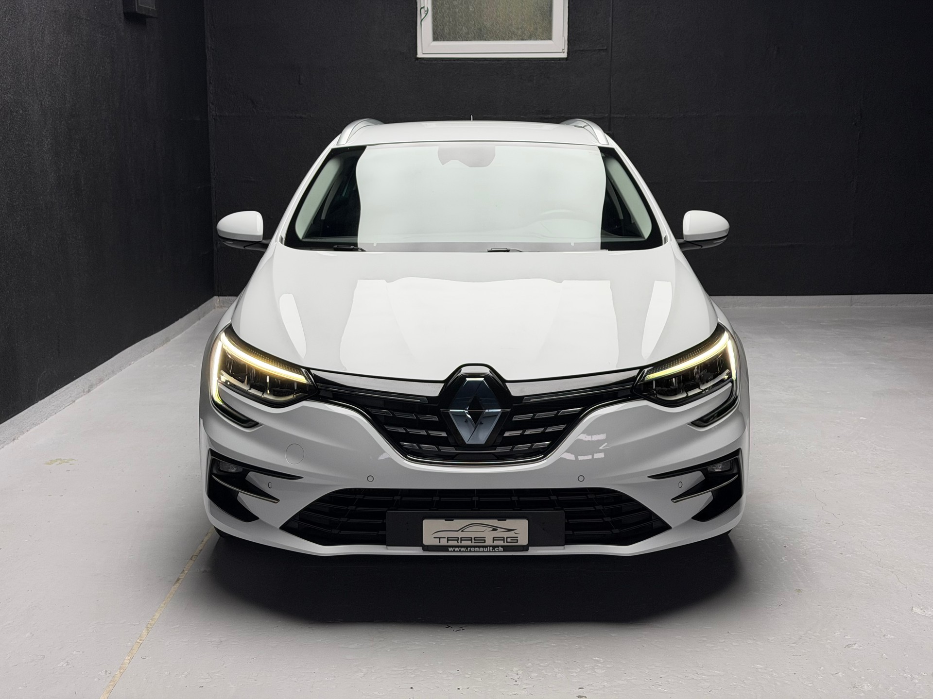 RENAULT Mégane Grandtour 1.3 16V Turbo Techno EDC-image-2