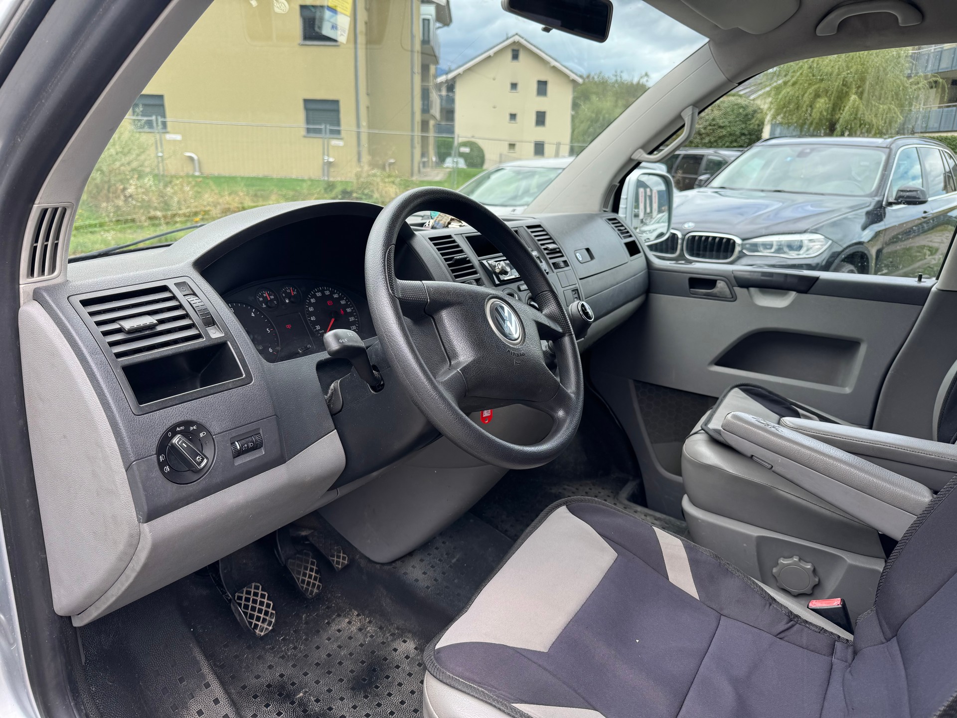VW T5 Caravelle Trend 2.5 TDI PD-image-4