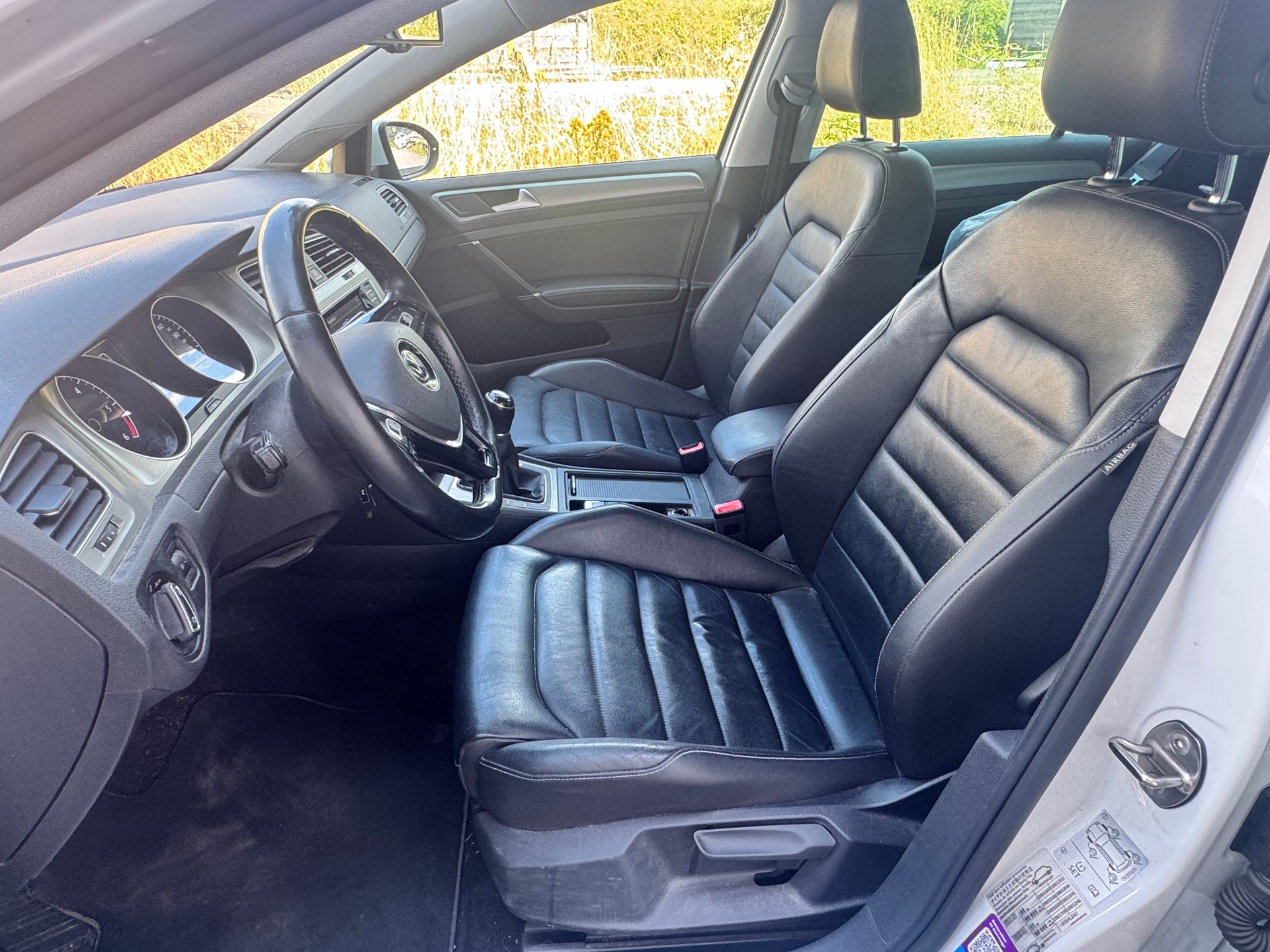 VW Golf Variant 2.0 TDI Highline 4Motion-image-6