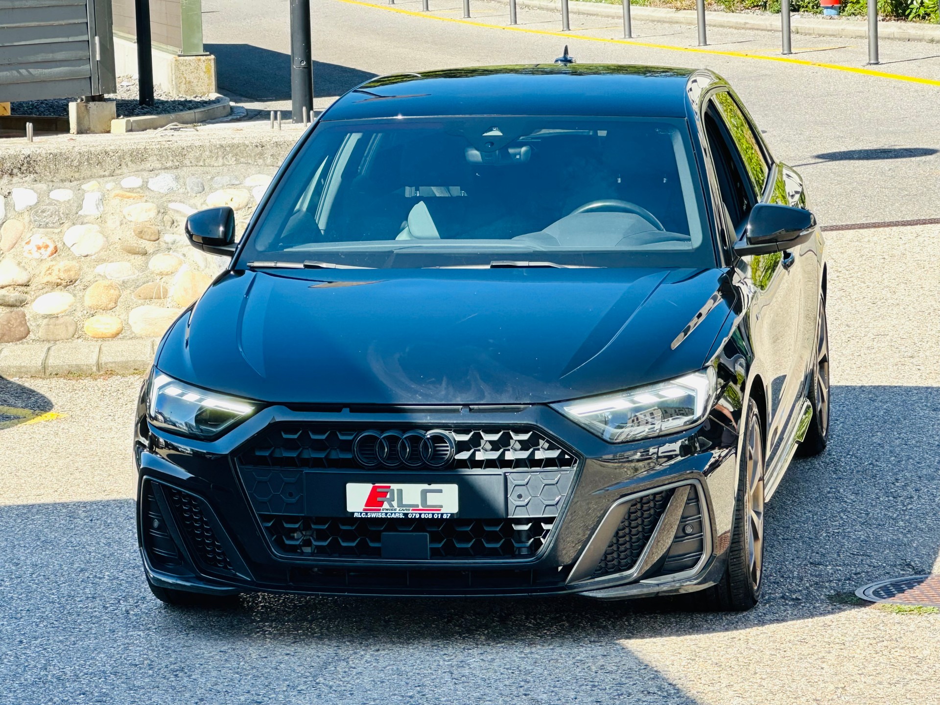 AUDI A1 Sportback 35 TFSI S Line S-tronic-image-1