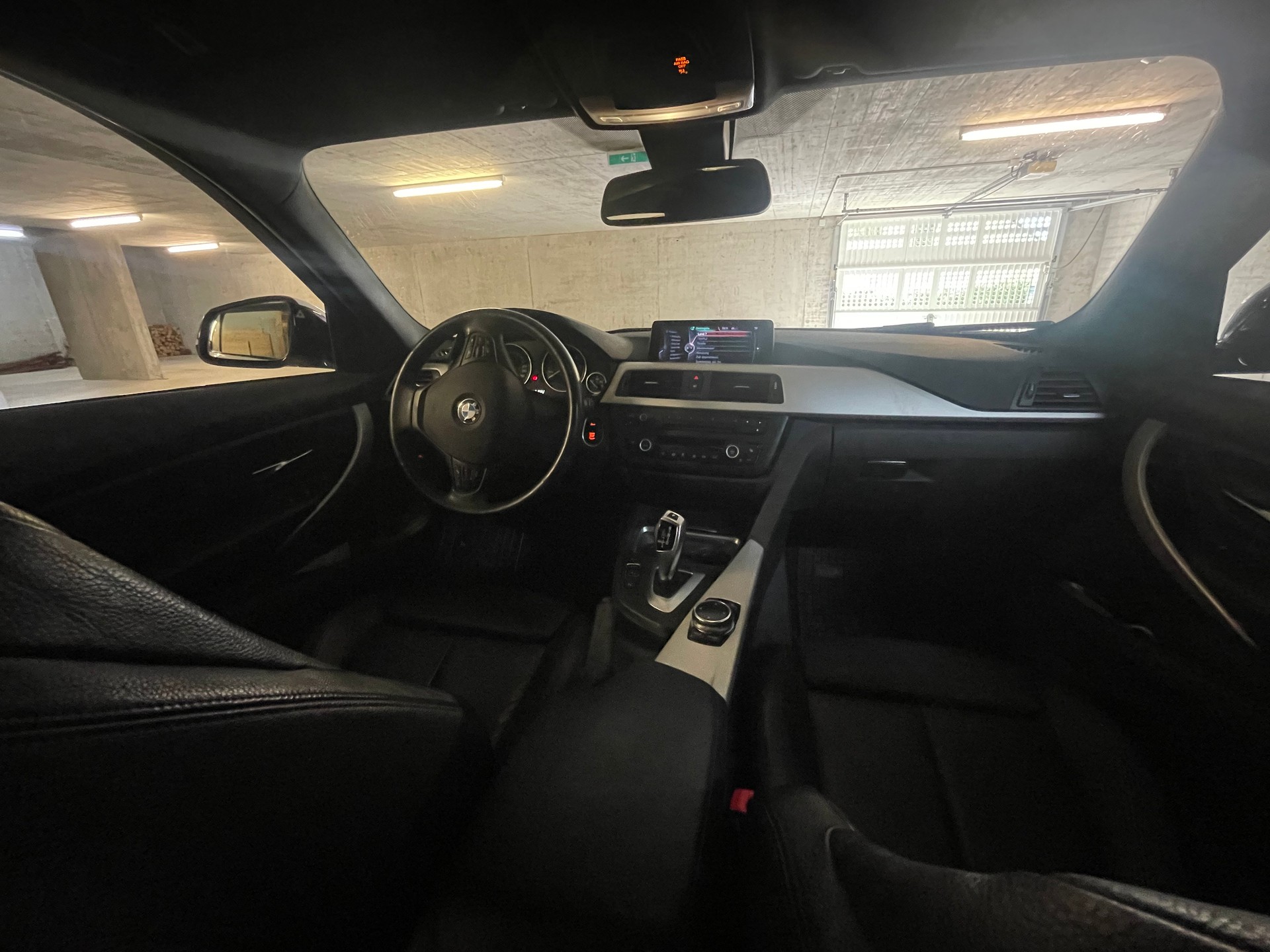 BMW 330d xDrive SAG-image-4