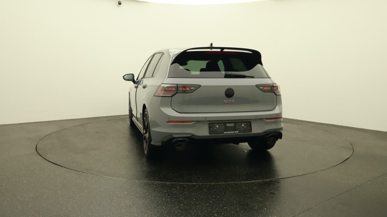 VW Golf 2.0 TSI GTI Edition 50 DSG-image-3