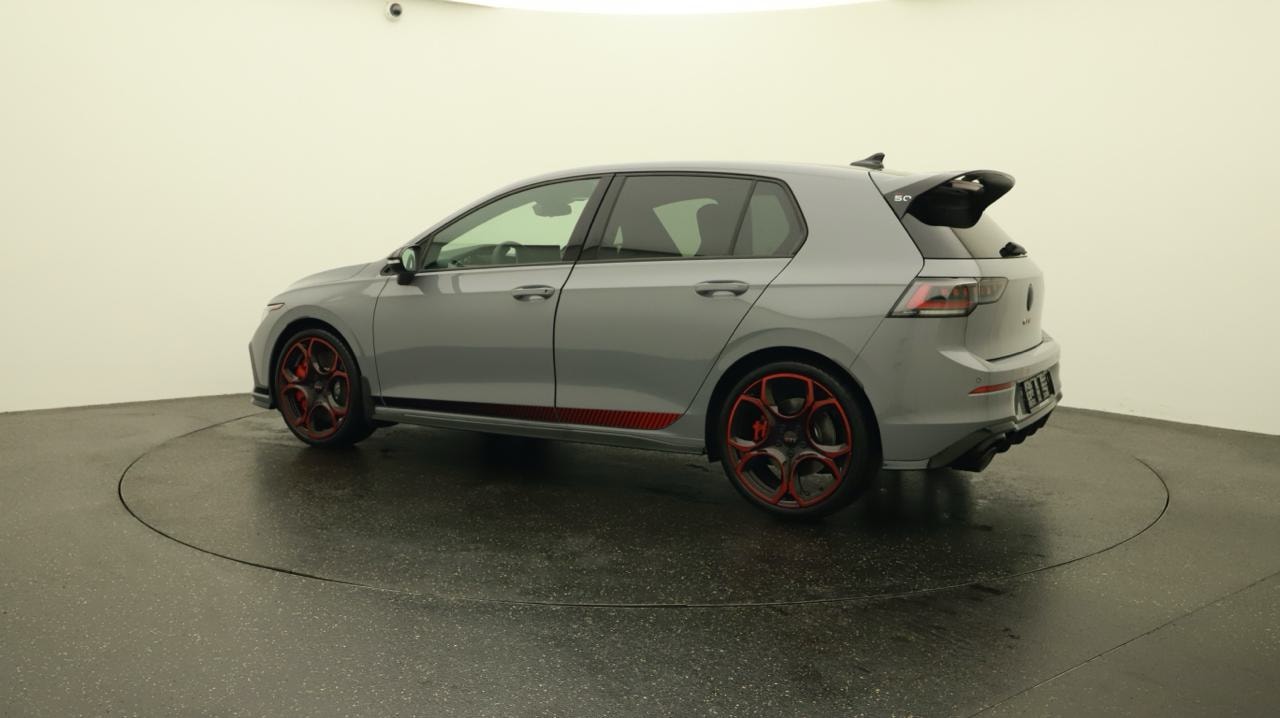 VW Golf 2.0 TSI GTI Edition 50 DSG-image-2