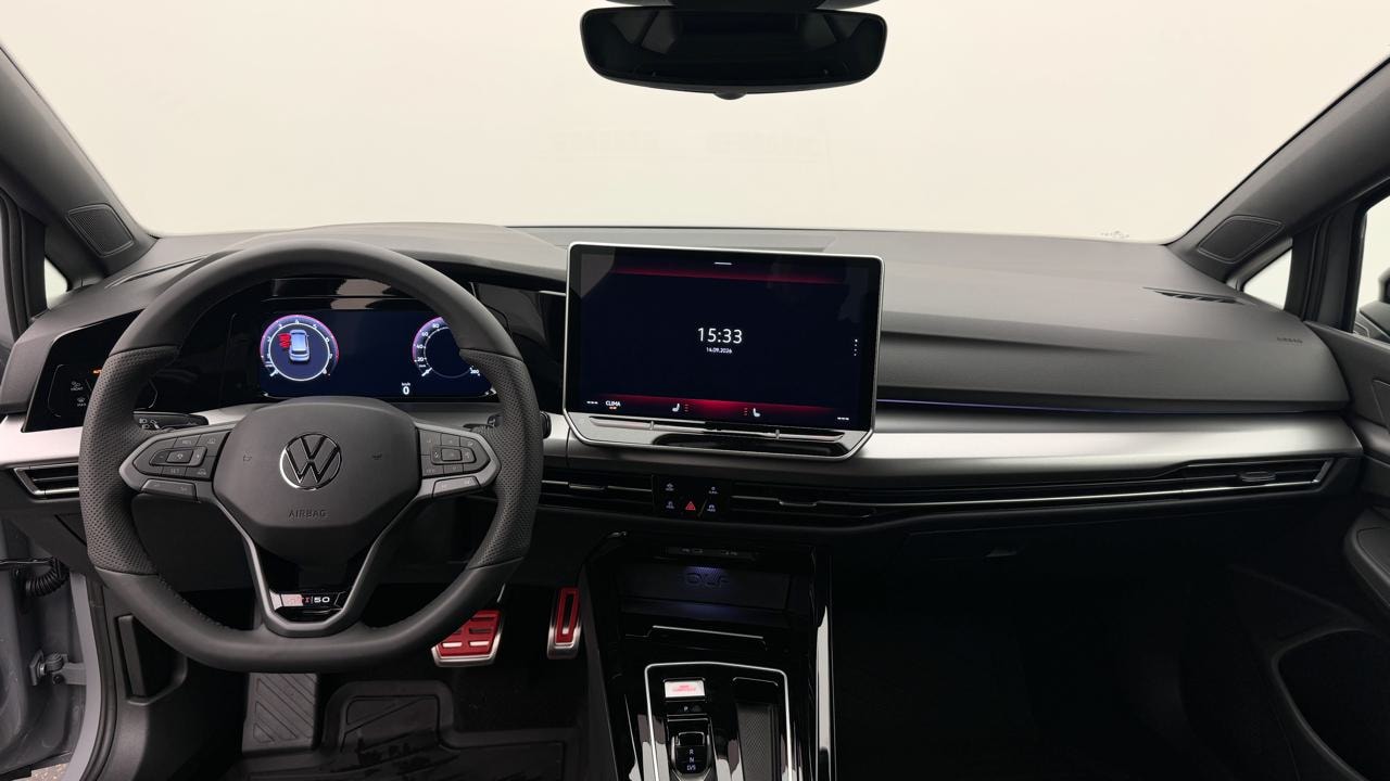 VW Golf 2.0 TSI GTI Edition 50 DSG-image-5