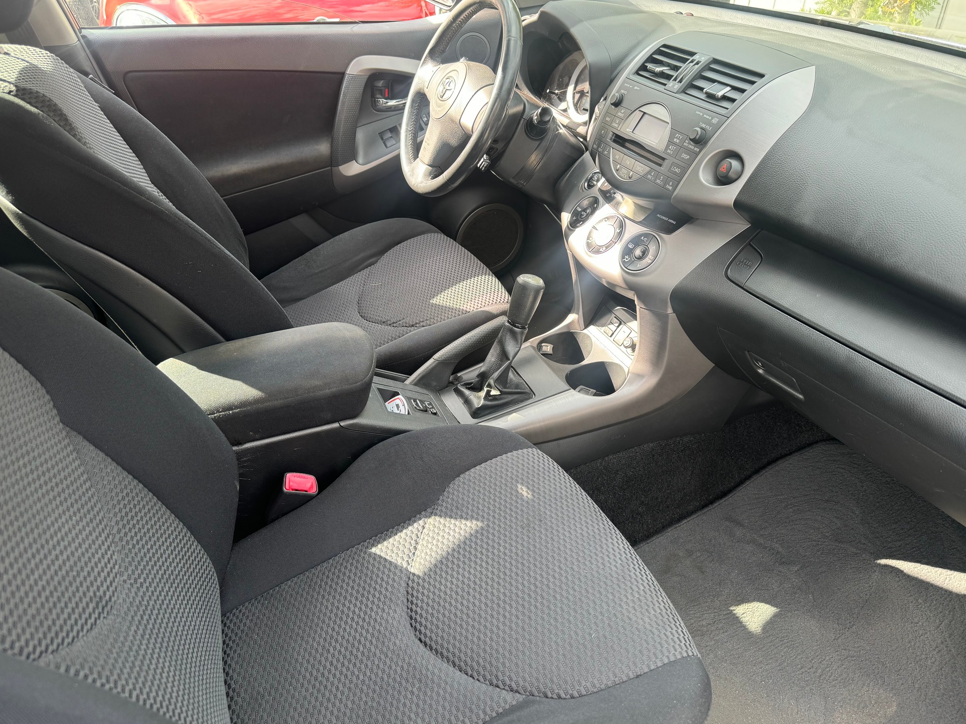 TOYOTA RAV-4 2.0 16V Linea Sol-image-15