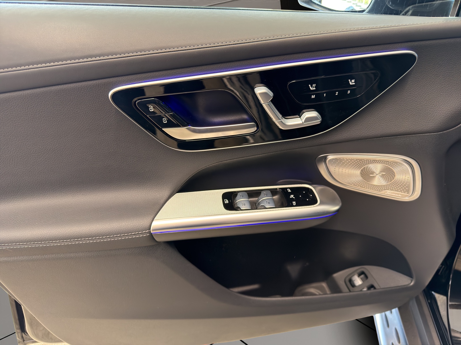 MERCEDES-BENZ GLC 400 e 4M 9G-Tronic-image-9