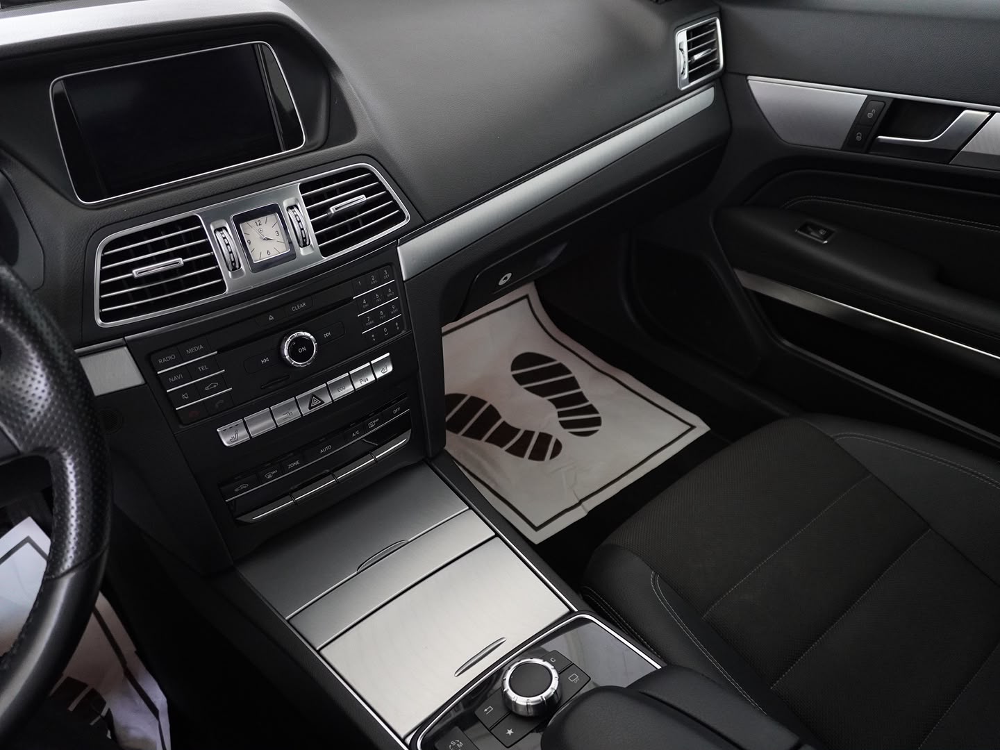 MERCEDES-BENZ E 250 BlueTEC 9G-Tronic-image-6