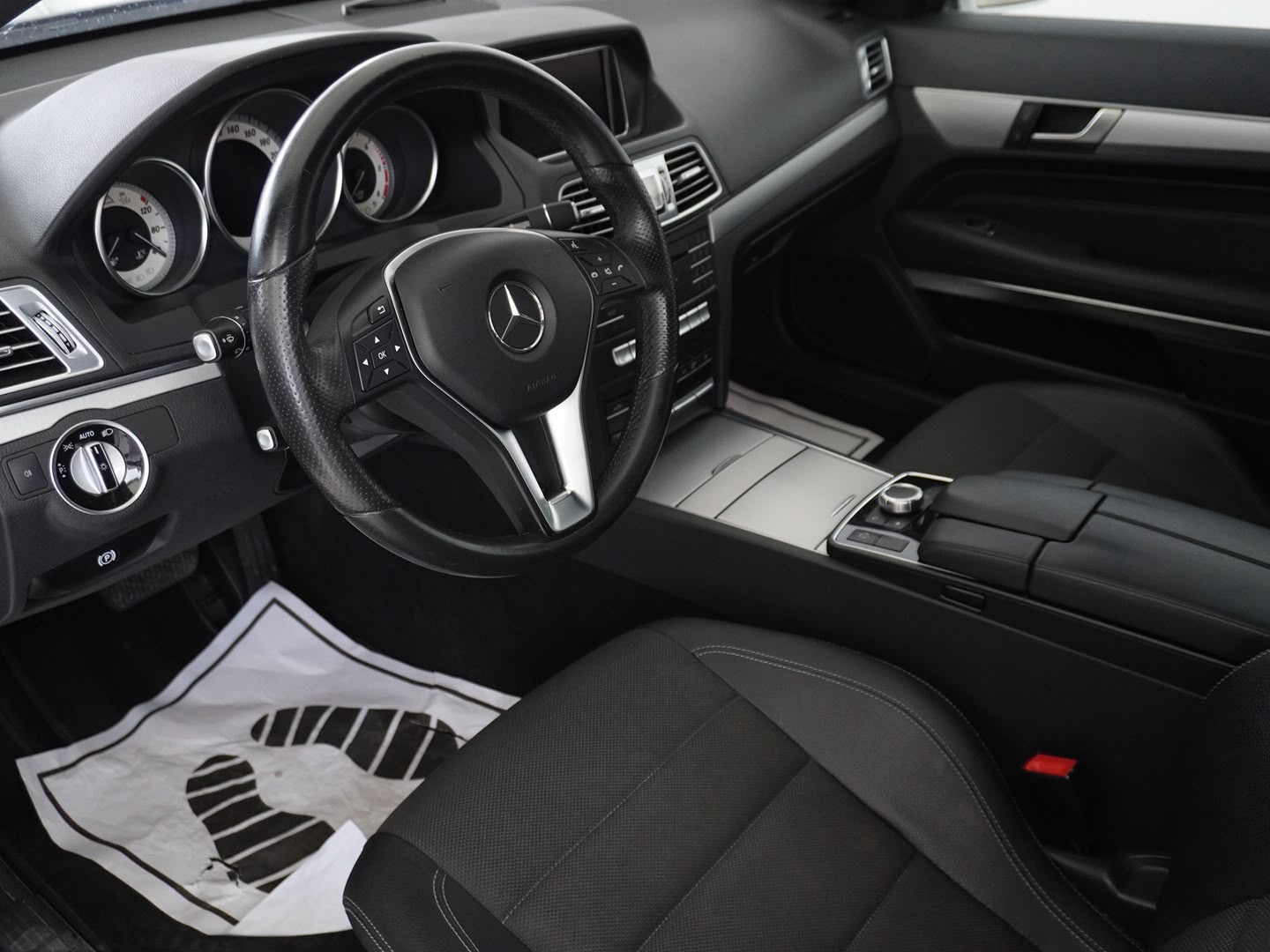MERCEDES-BENZ E 250 BlueTEC 9G-Tronic-image-2
