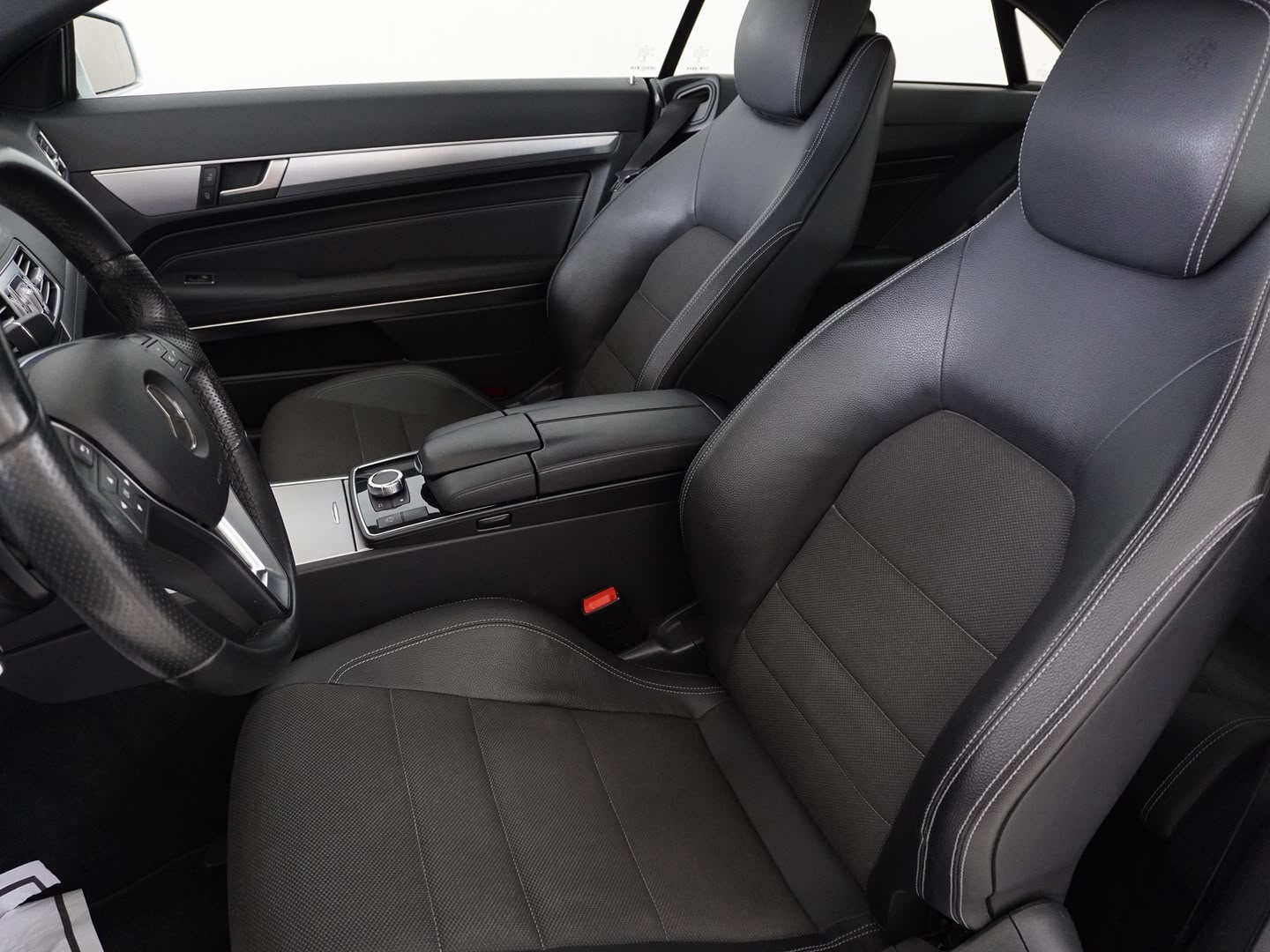 MERCEDES-BENZ E 250 BlueTEC 9G-Tronic-image-3