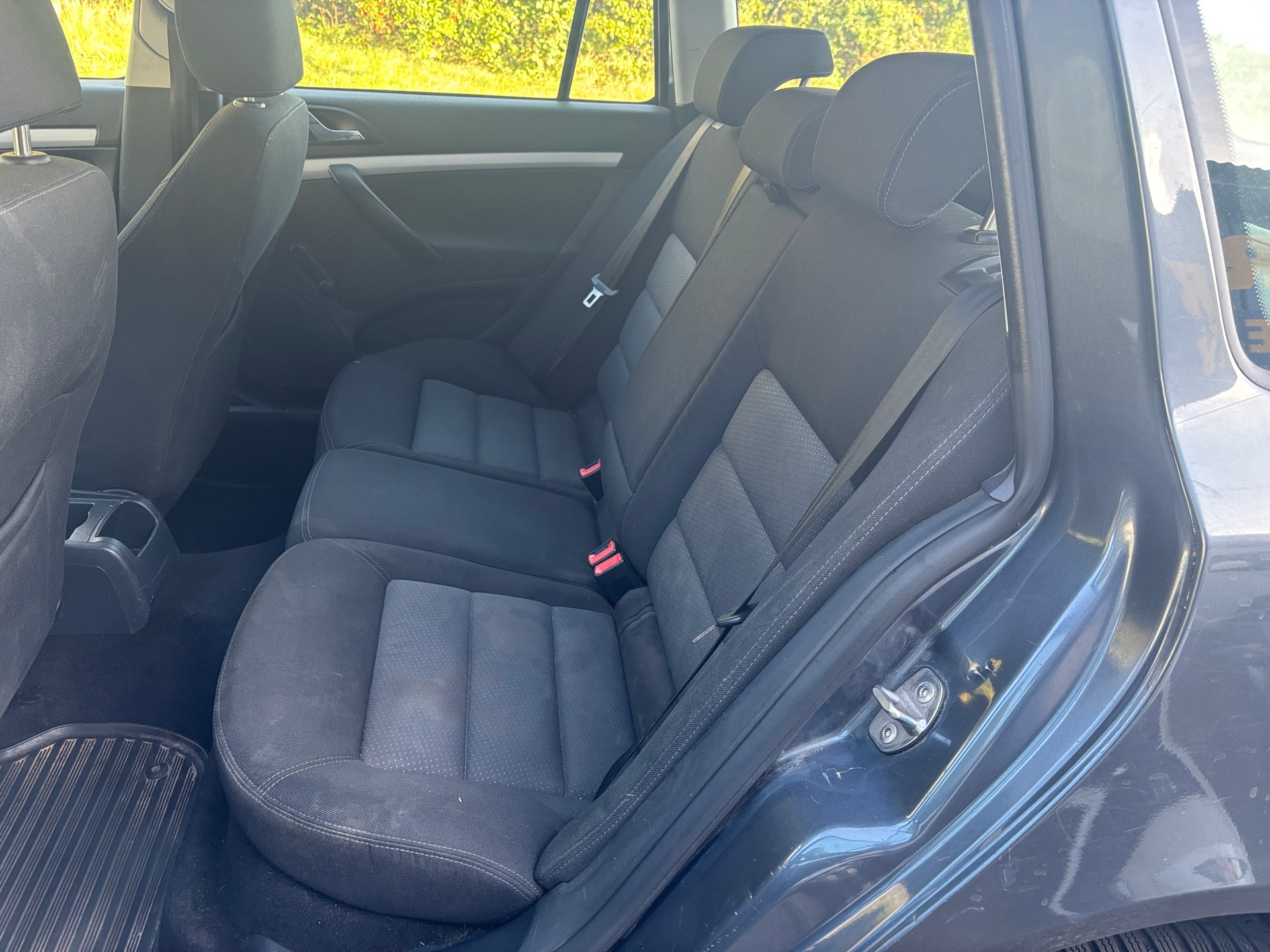 SKODA Octavia 1.9 TDI Adventure 4x4-image-8
