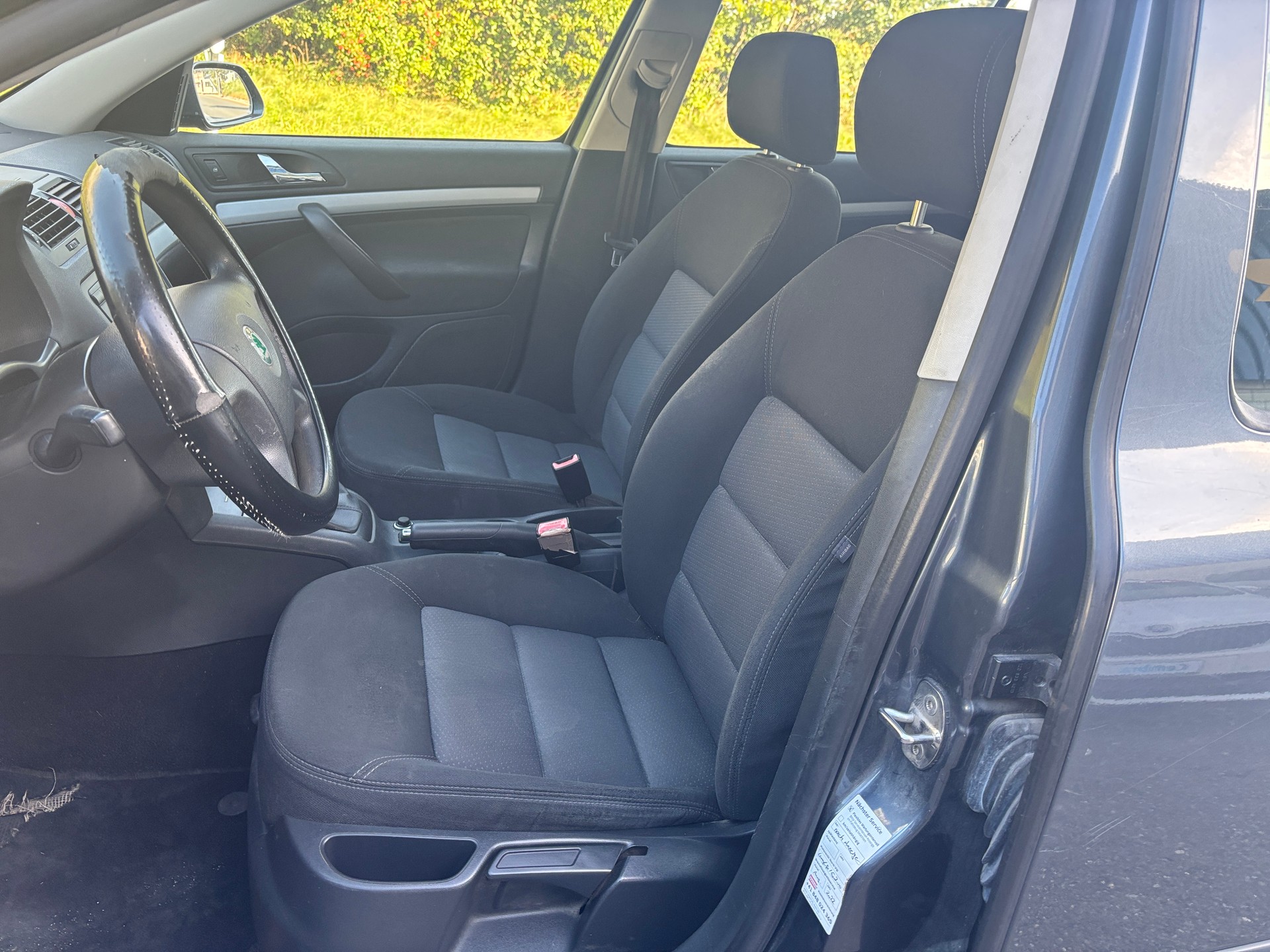 SKODA Octavia 1.9 TDI Adventure 4x4-image-10
