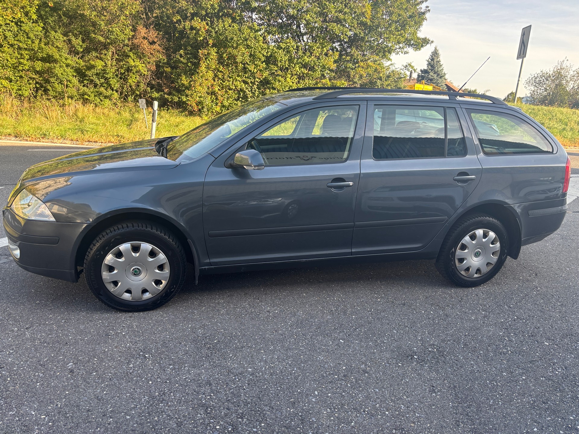 SKODA Octavia 1.9 TDI Adventure 4x4-image-3