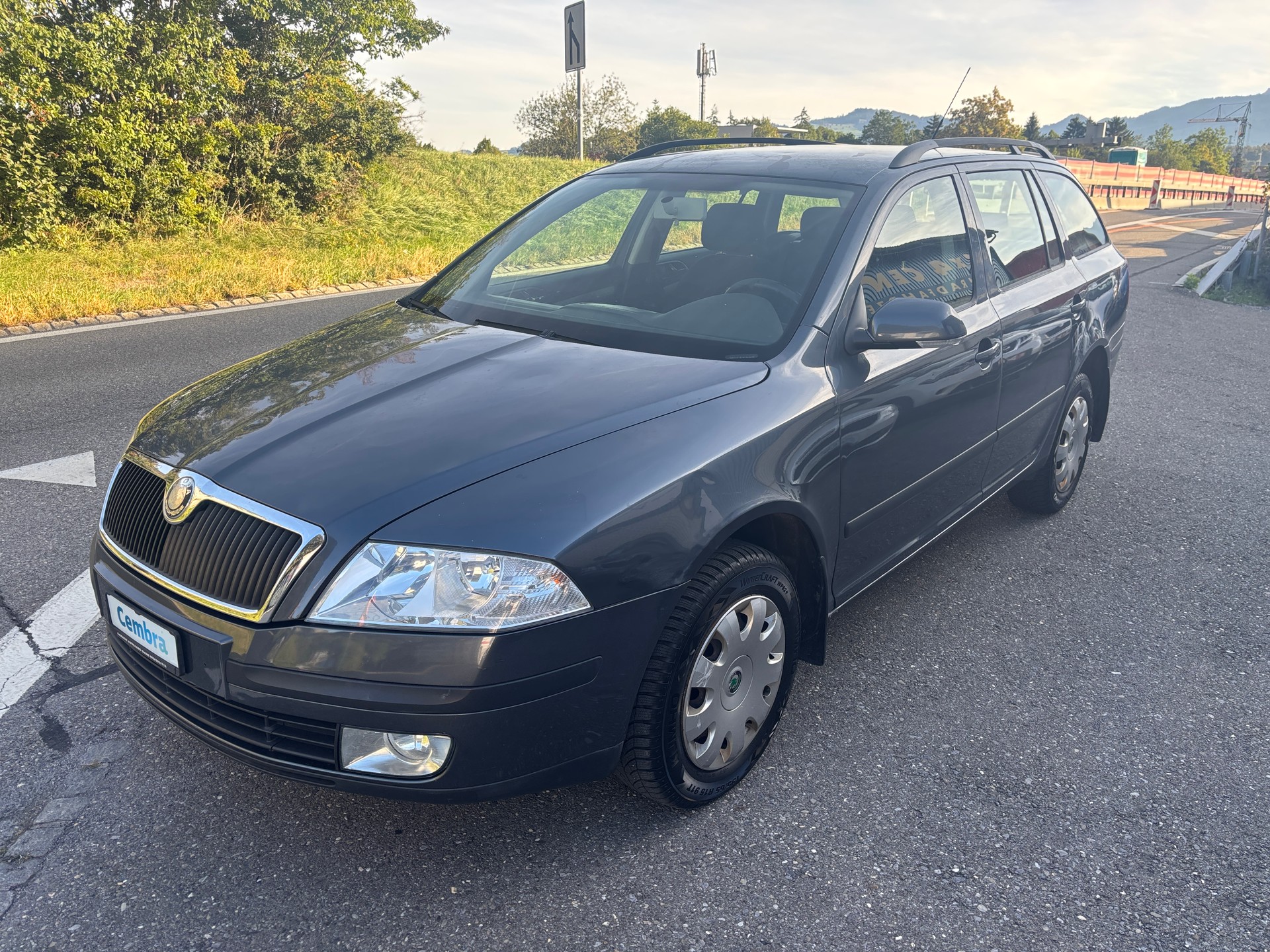 SKODA Octavia 1.9 TDI Adventure 4x4-image-2