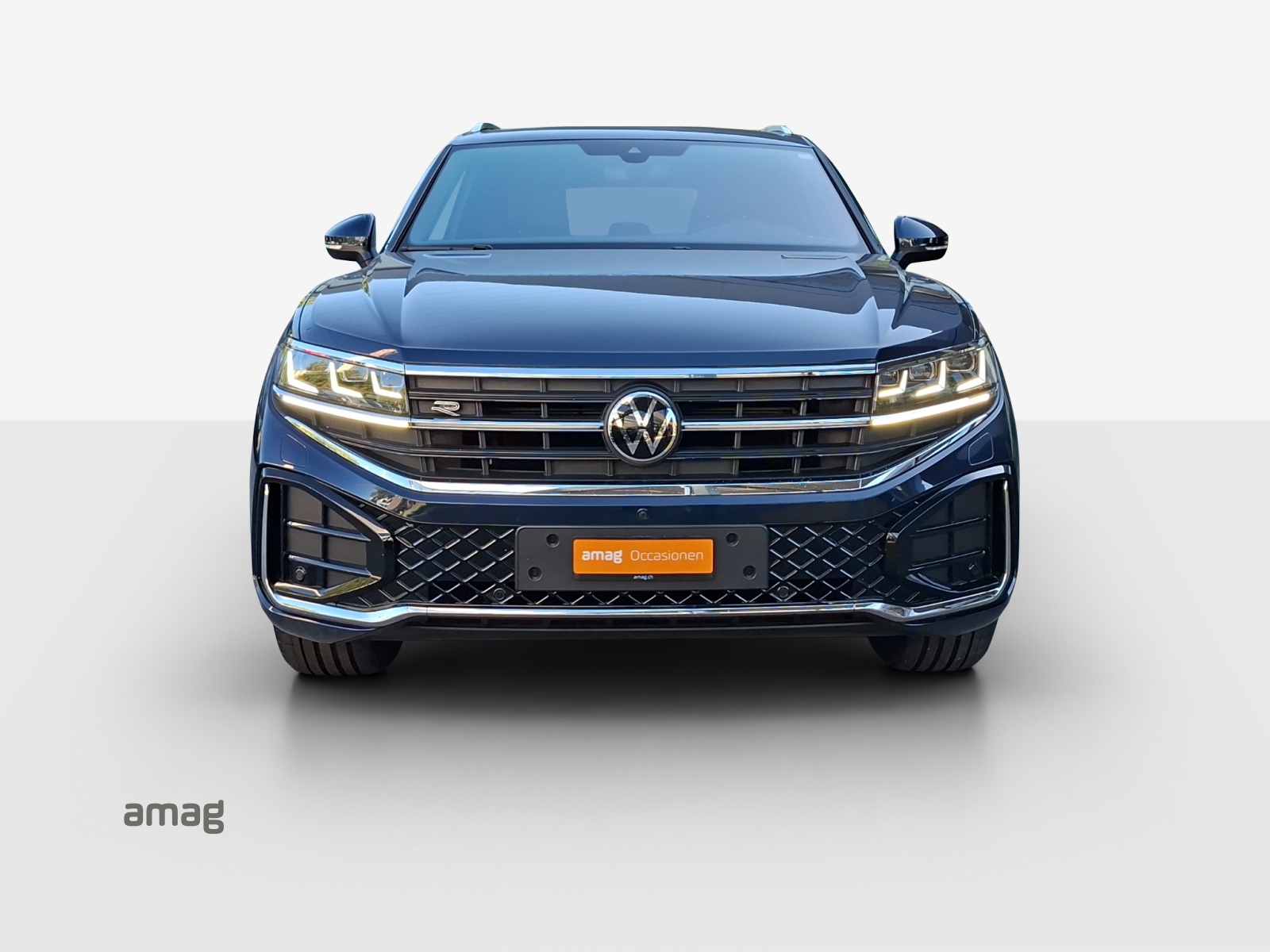 VW Touareg 3.0 TDI R-Line Tiptronic-image-6