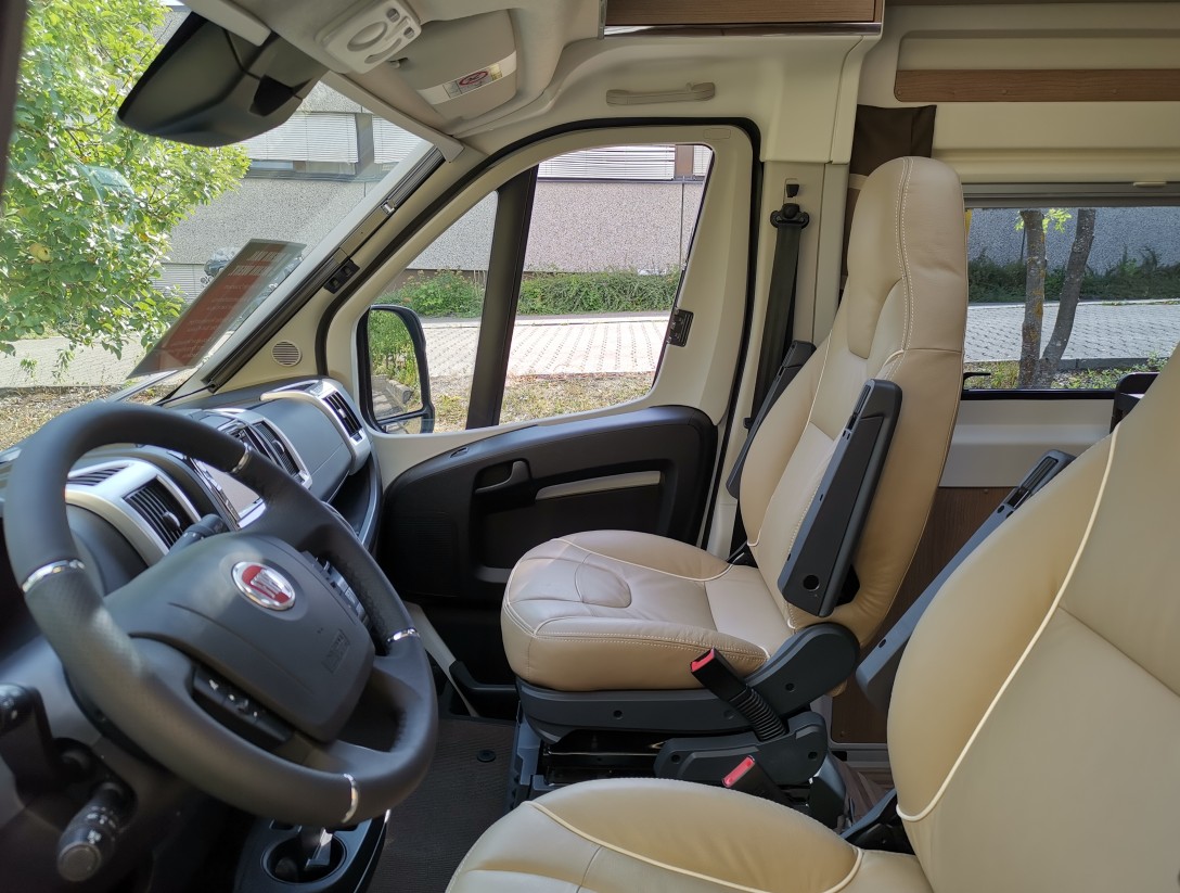 MALIBU Malibu Carthago Van 640 LE Charming GT, AHK 2'500 kg-image-2