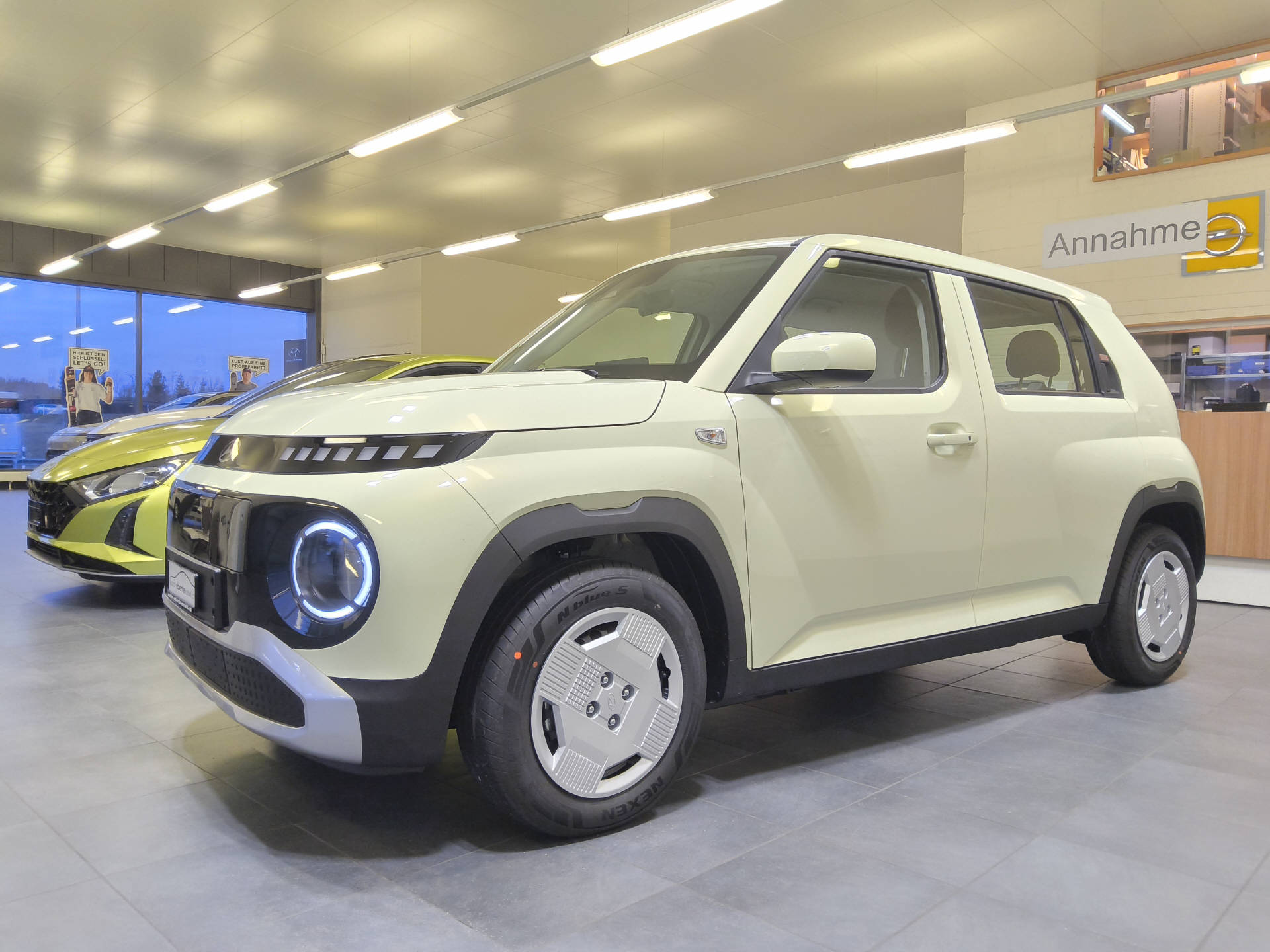 HYUNDAI Inster 49 kWh Electric Origo-image-7