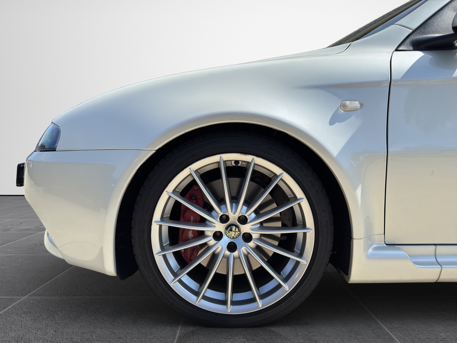 ALFA ROMEO 147 3.2 GTA-image-15