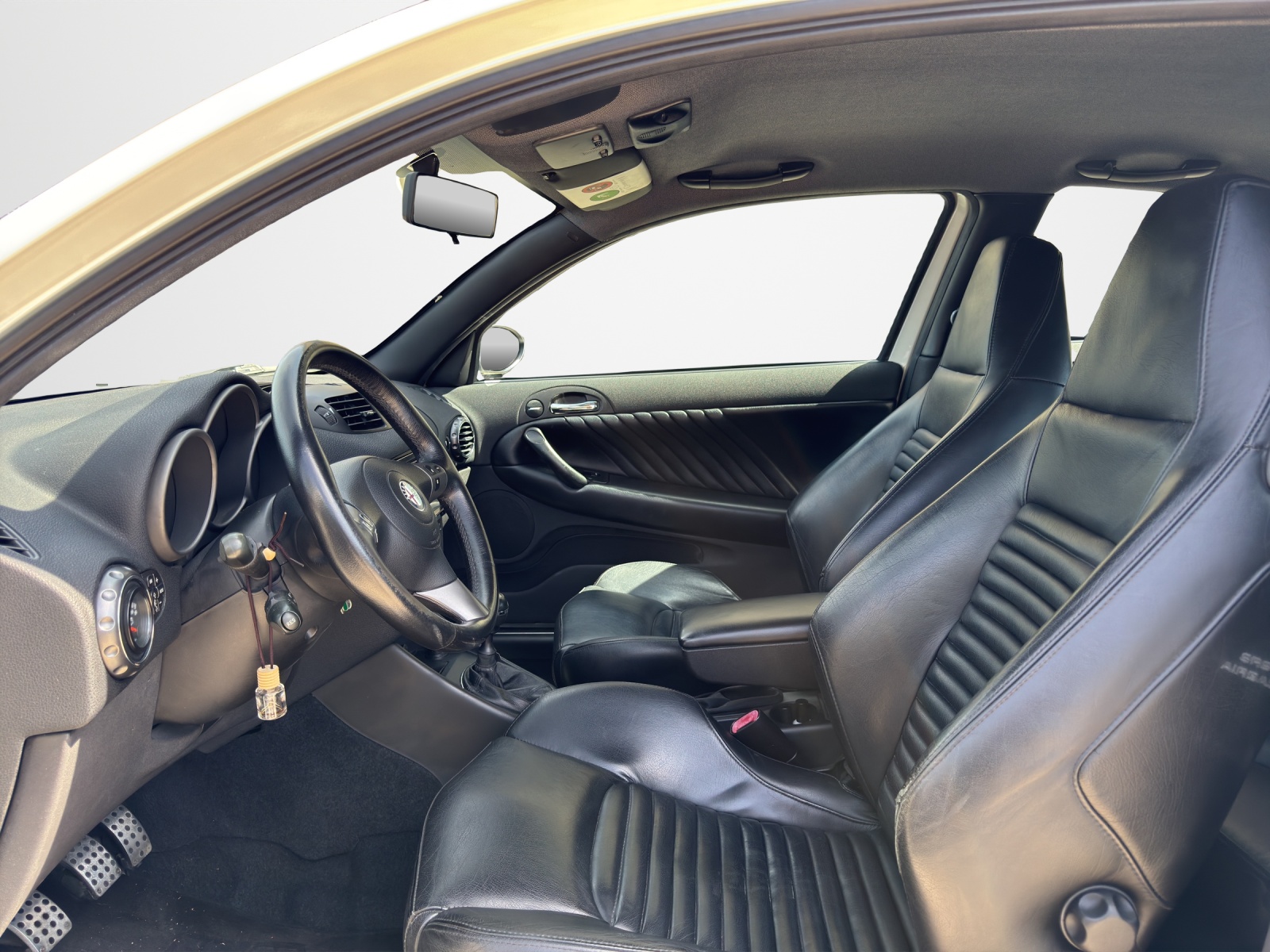 ALFA ROMEO 147 3.2 GTA-image-8
