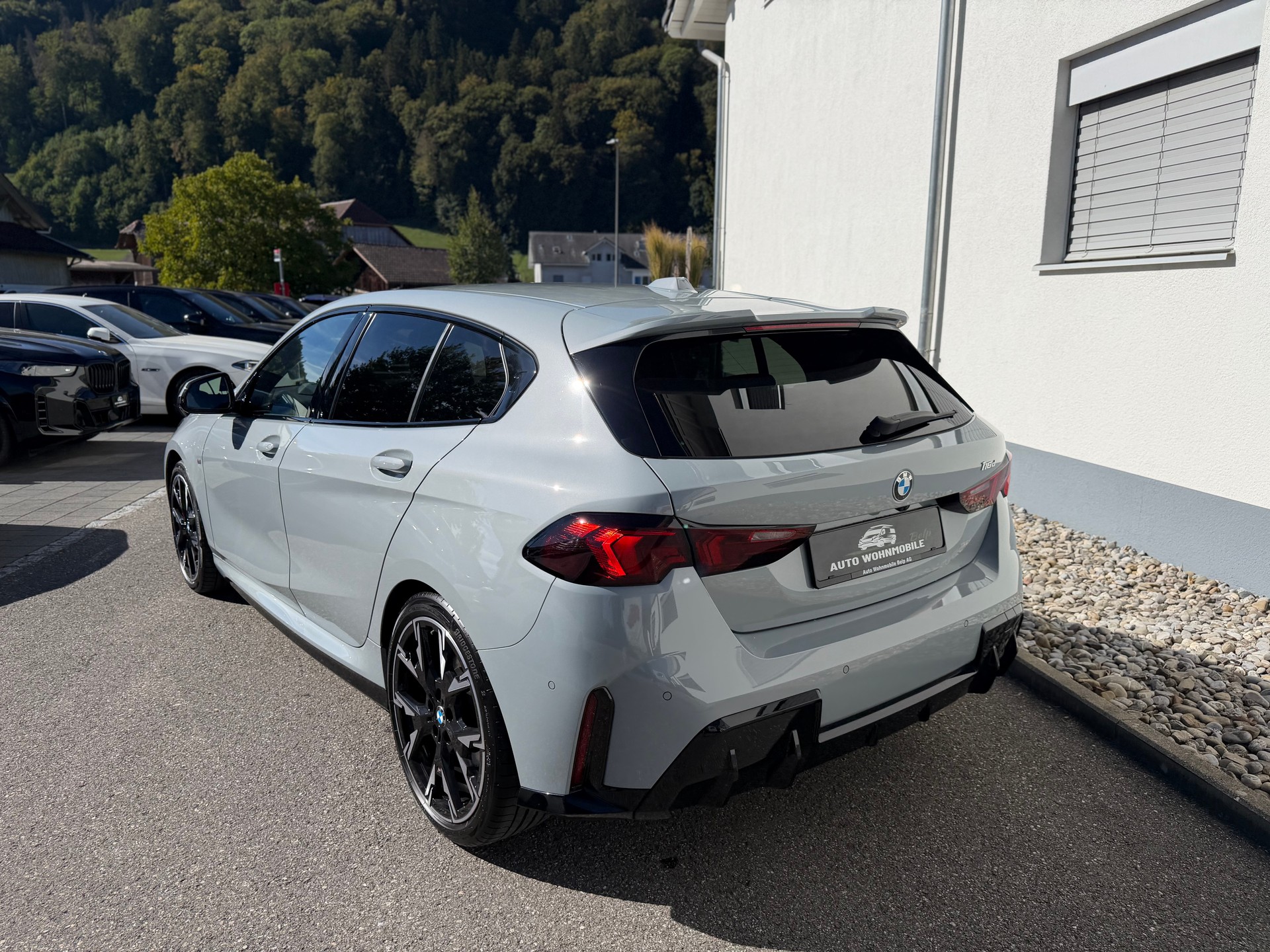 BMW 118d Steptronic M Sport Pro | HEAD-UP DISPLAY | MASSAGESITZE | 360° KAMERA | KEYLESS GO-image-14