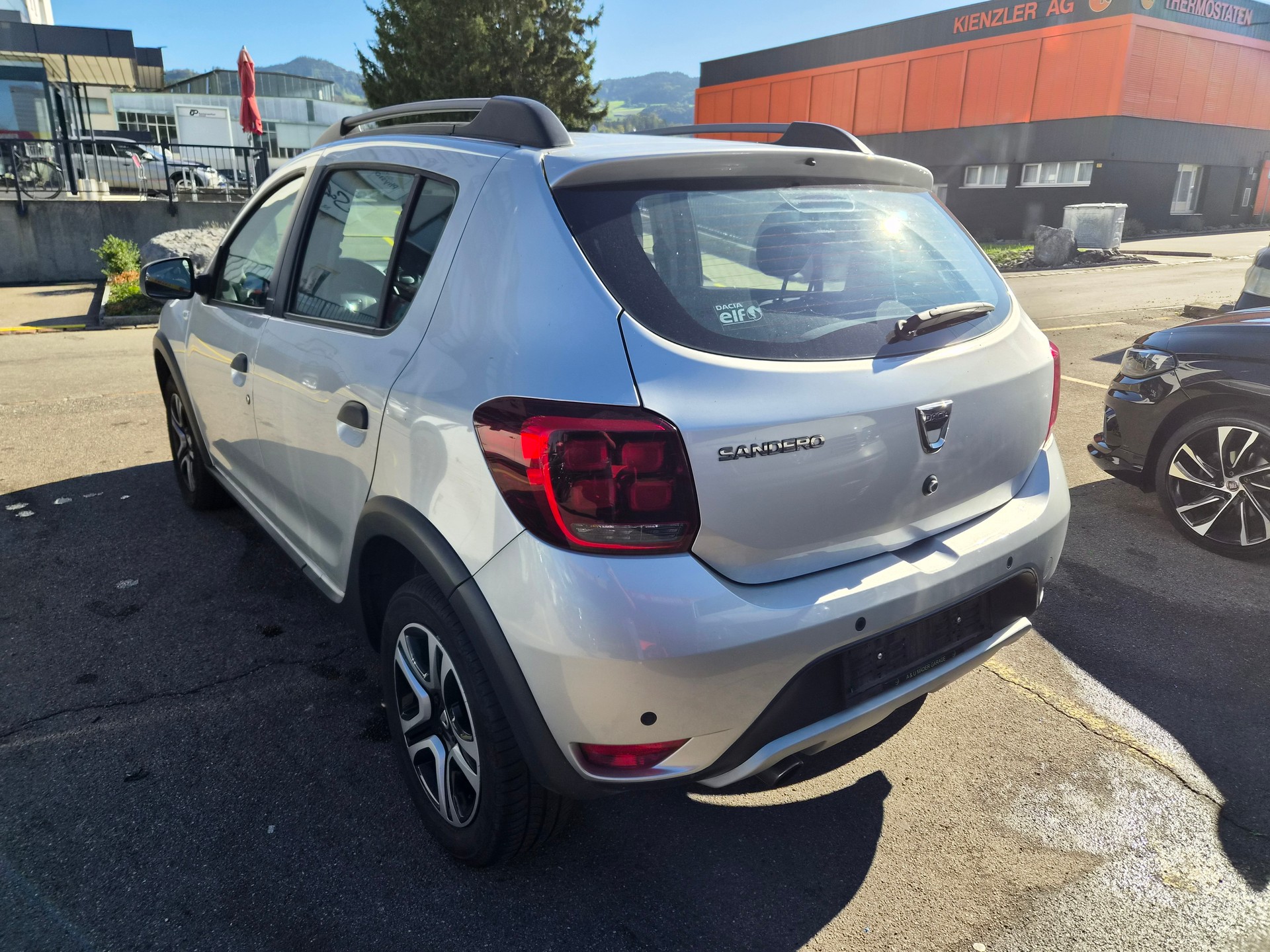 DACIA Sandero TCe 90 Stepway Unlimited 2-image-3