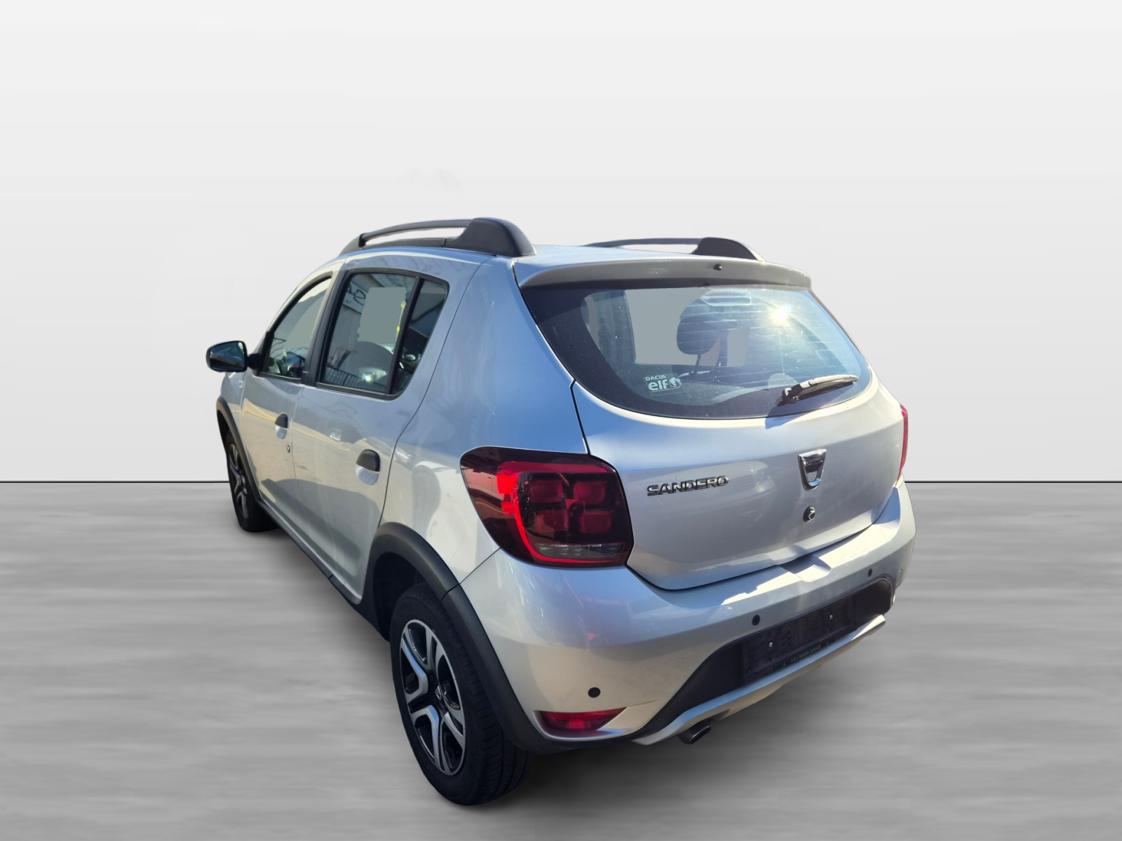 DACIA Sandero TCe 90 Stepway Unlimited 2-showroom-element-3