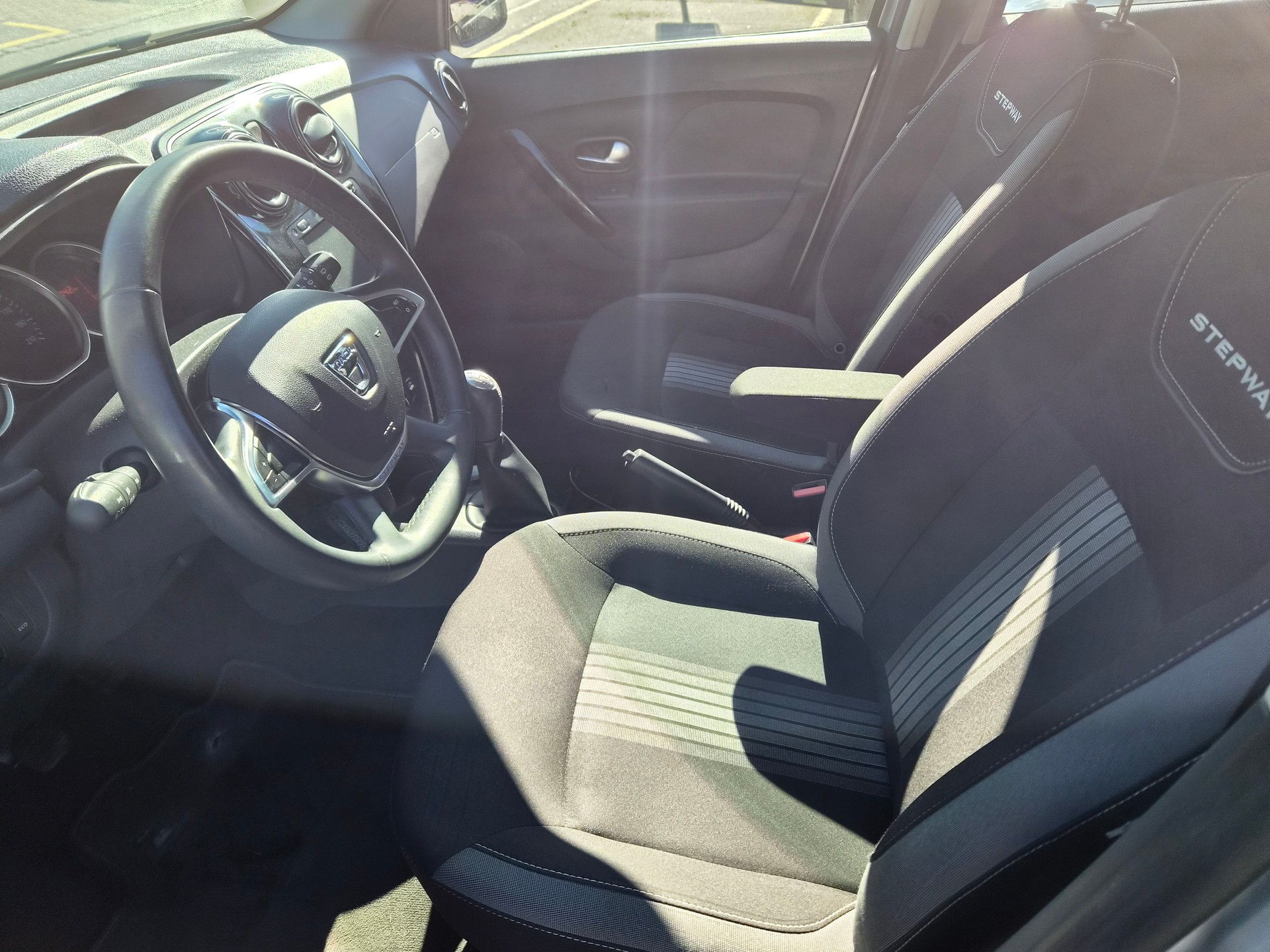 DACIA Sandero TCe 90 Stepway Unlimited 2-image-5