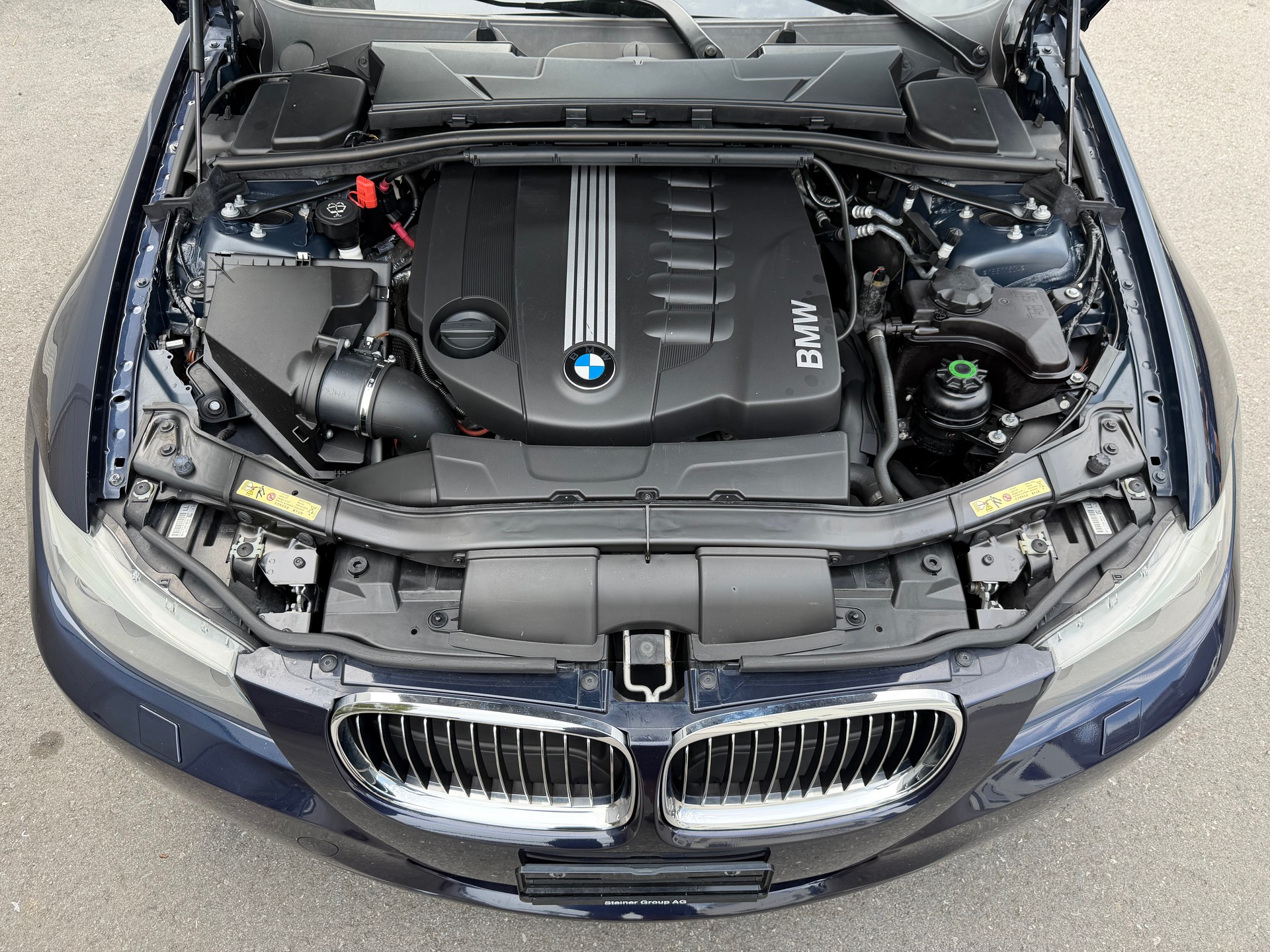 BMW 330d x-drive LCI-image-4